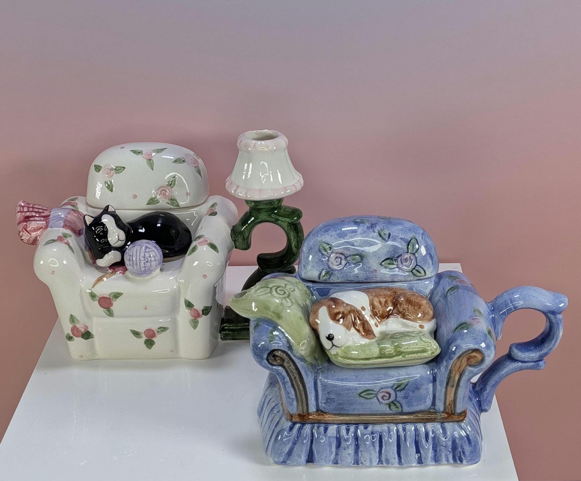 Vintage World Bazaars Miniature Teapot Set Tuxedo Cat And Cavalier King Charles Spaniel Puppy Dog Pair -Single Serving - Pristine Condition!