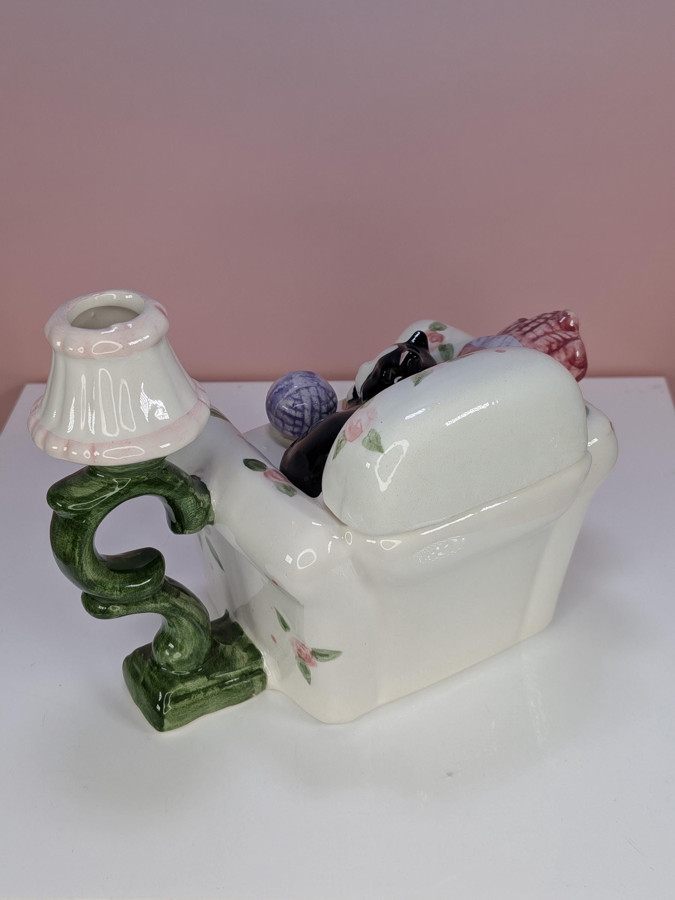 Vintage World Bazaars Miniature Teapot Set Tuxedo Cat And Cavalier King Charles Spaniel Puppy Dog Pair -Single Serving - Pristine Condition! view 12