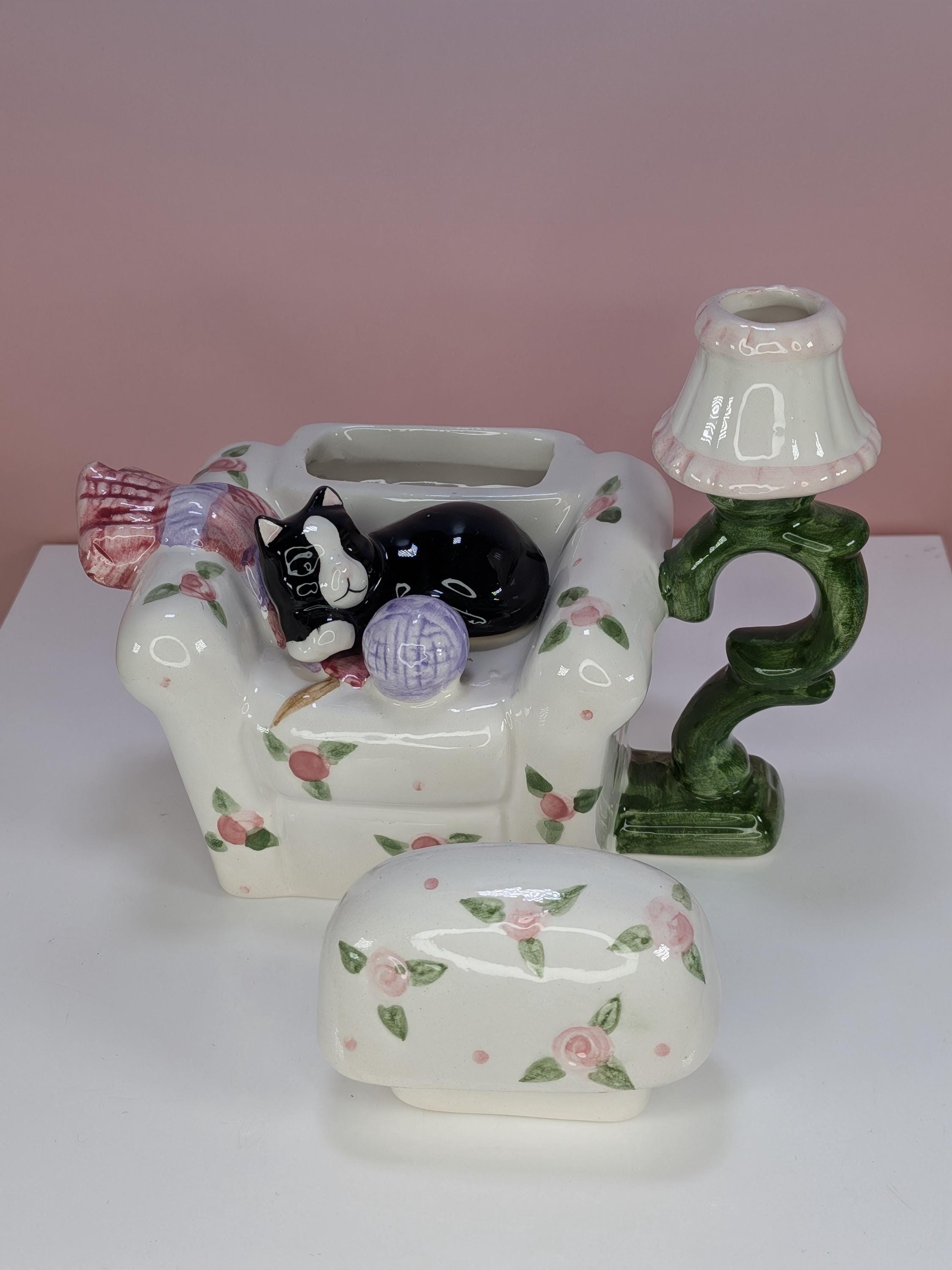 Vintage World Bazaars Miniature Teapot Set Tuxedo Cat And Cavalier King Charles Spaniel Puppy Dog Pair -Single Serving - Pristine Condition! view 14