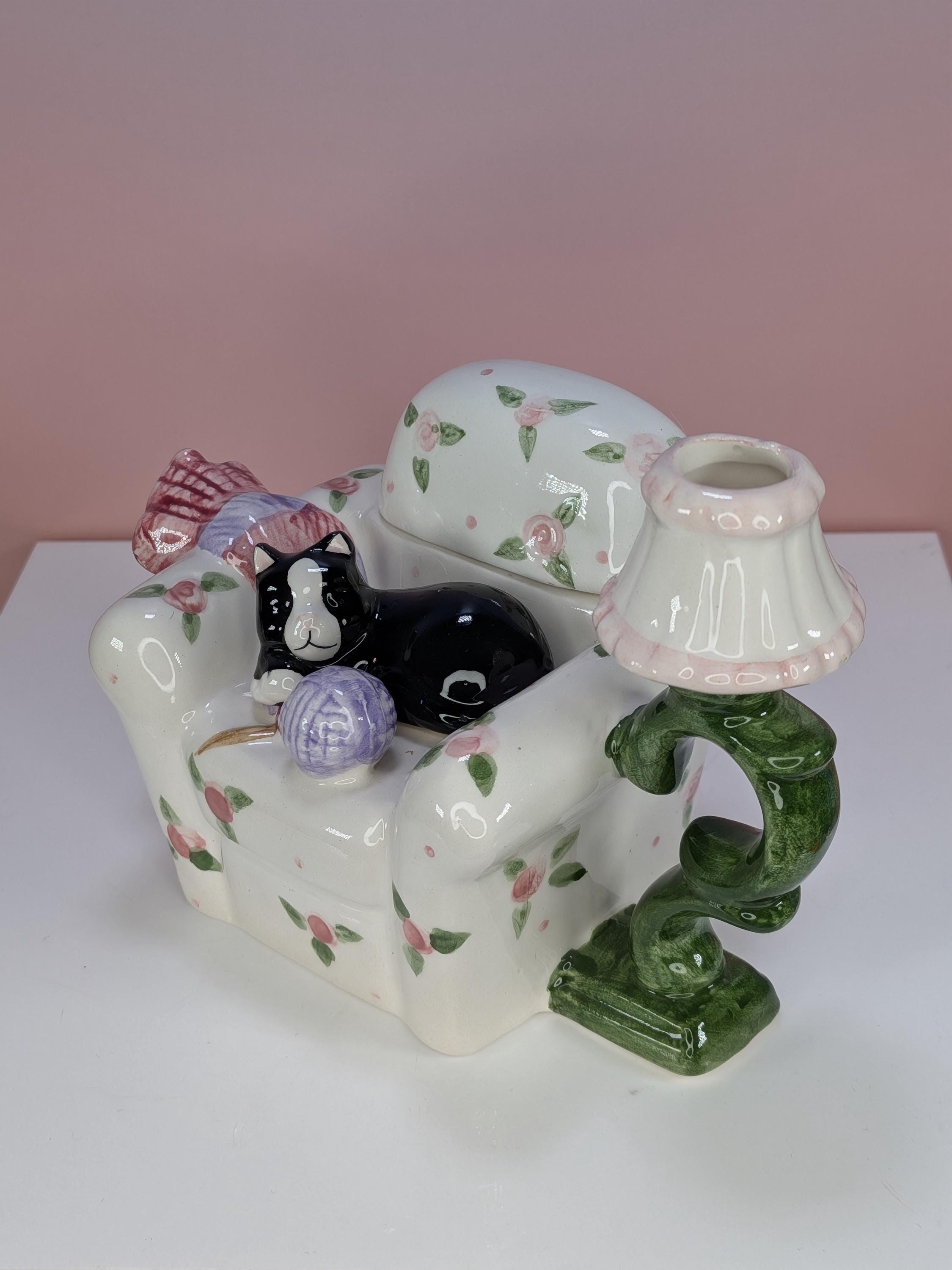 Vintage World Bazaars Miniature Teapot Set Tuxedo Cat And Cavalier King Charles Spaniel Puppy Dog Pair -Single Serving - Pristine Condition! view 10