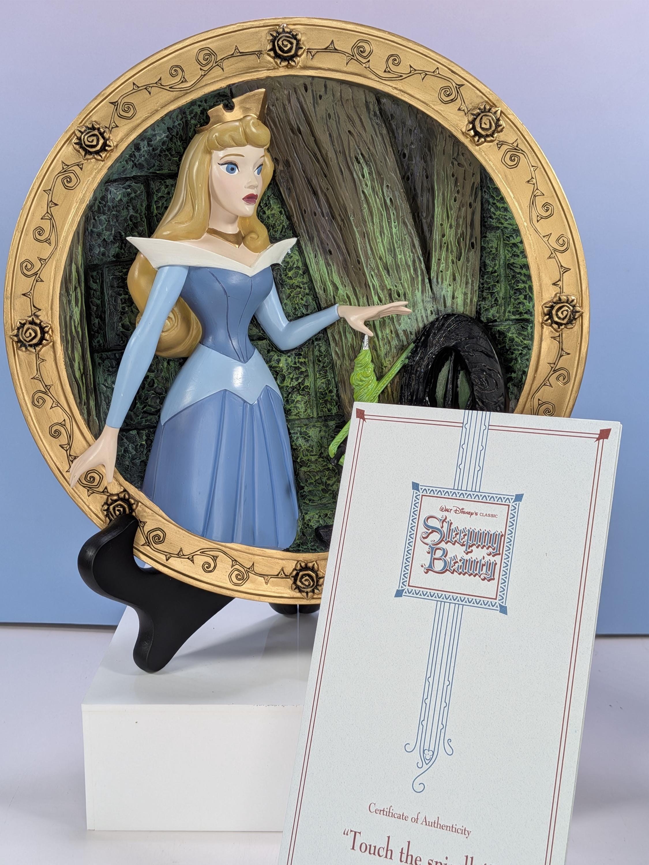 Complete Set of 4 Vintage Disney Store Sleeping Beauty 3D Sculptural Plates - Limited Edition - Mint in Box - with all 4 COAs view 11