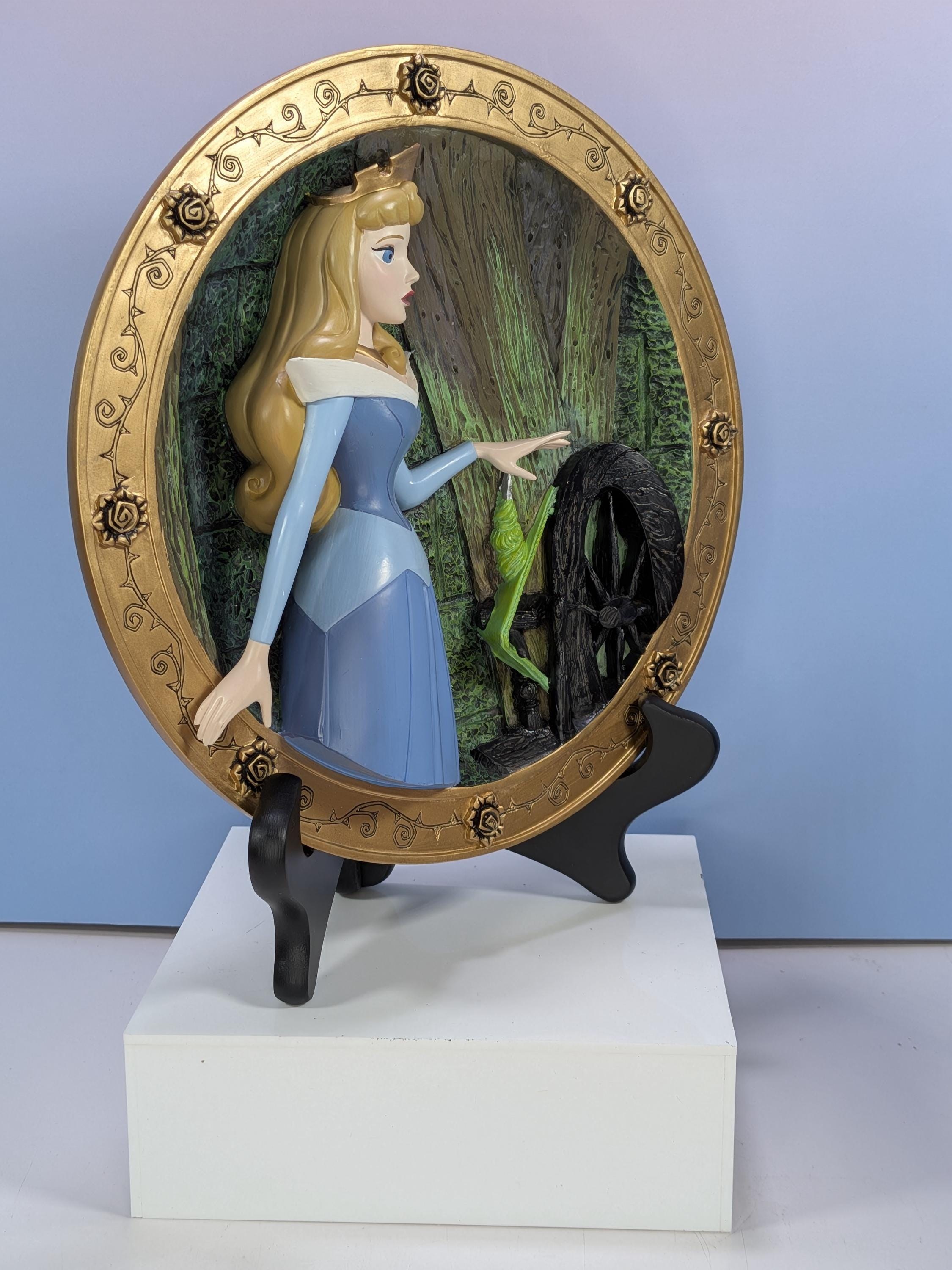 Complete Set of 4 Vintage Disney Store Sleeping Beauty 3D Sculptural Plates - Limited Edition - Mint in Box - with all 4 COAs view 13