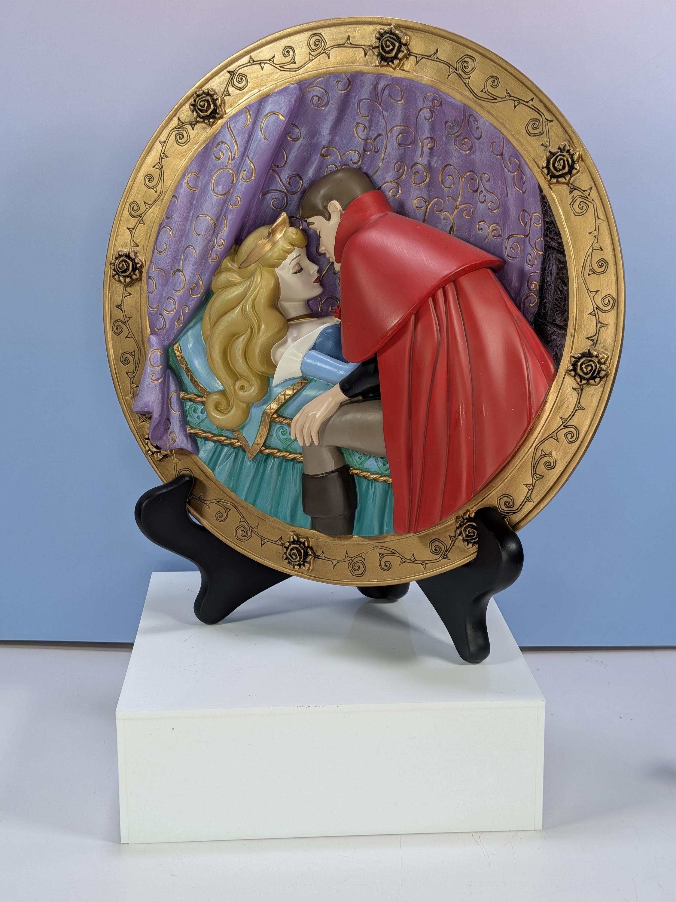 Complete Set of 4 Vintage Disney Store Sleeping Beauty 3D Sculptural Plates - Limited Edition - Mint in Box - with all 4 COAs view 17