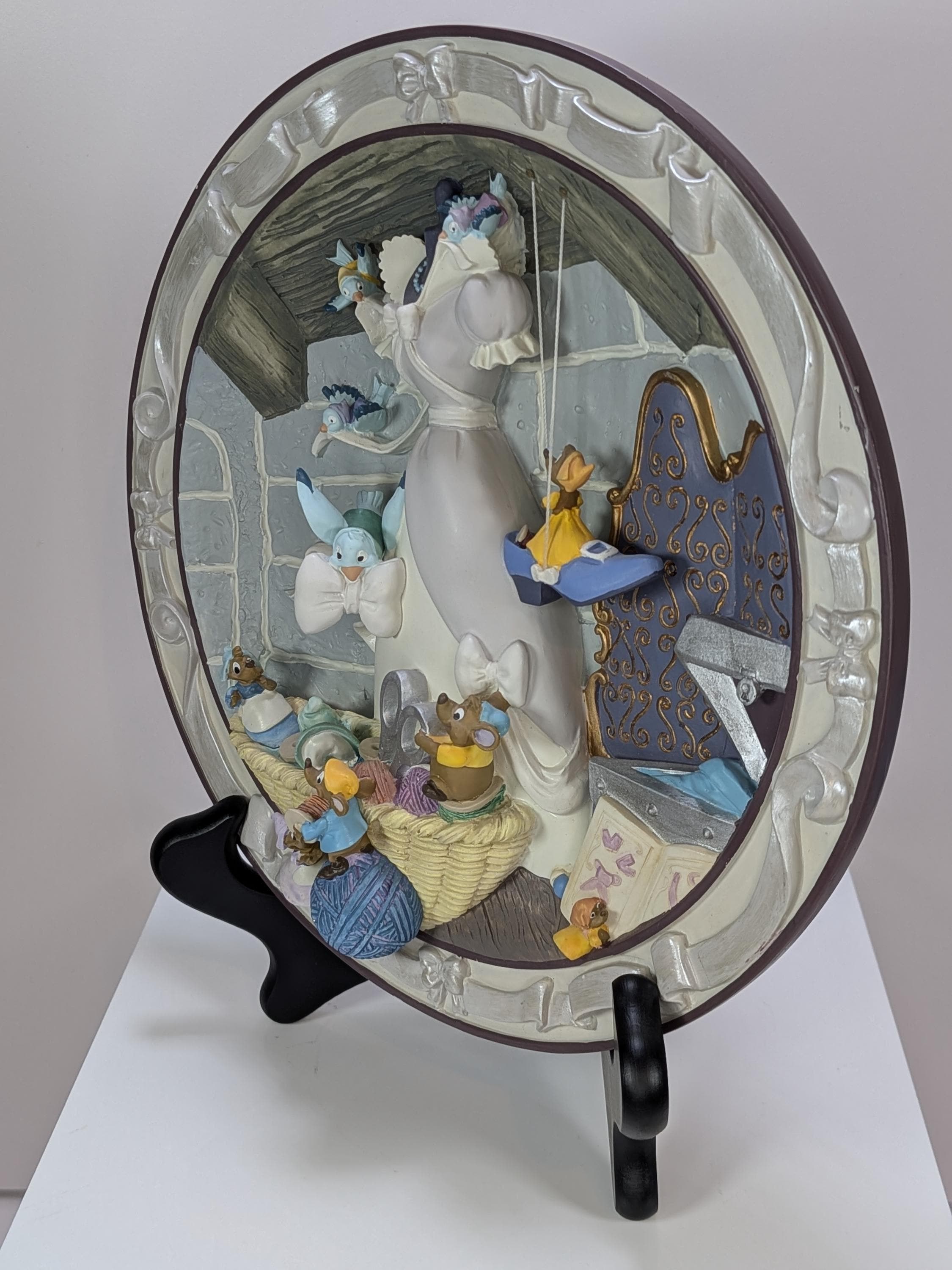Complete Set of 4 Rare Vintage 90s Disney Store Cinderella 3D Sculptural Plates - Limited Edition - Like New - Original Boxes & COAs view 11