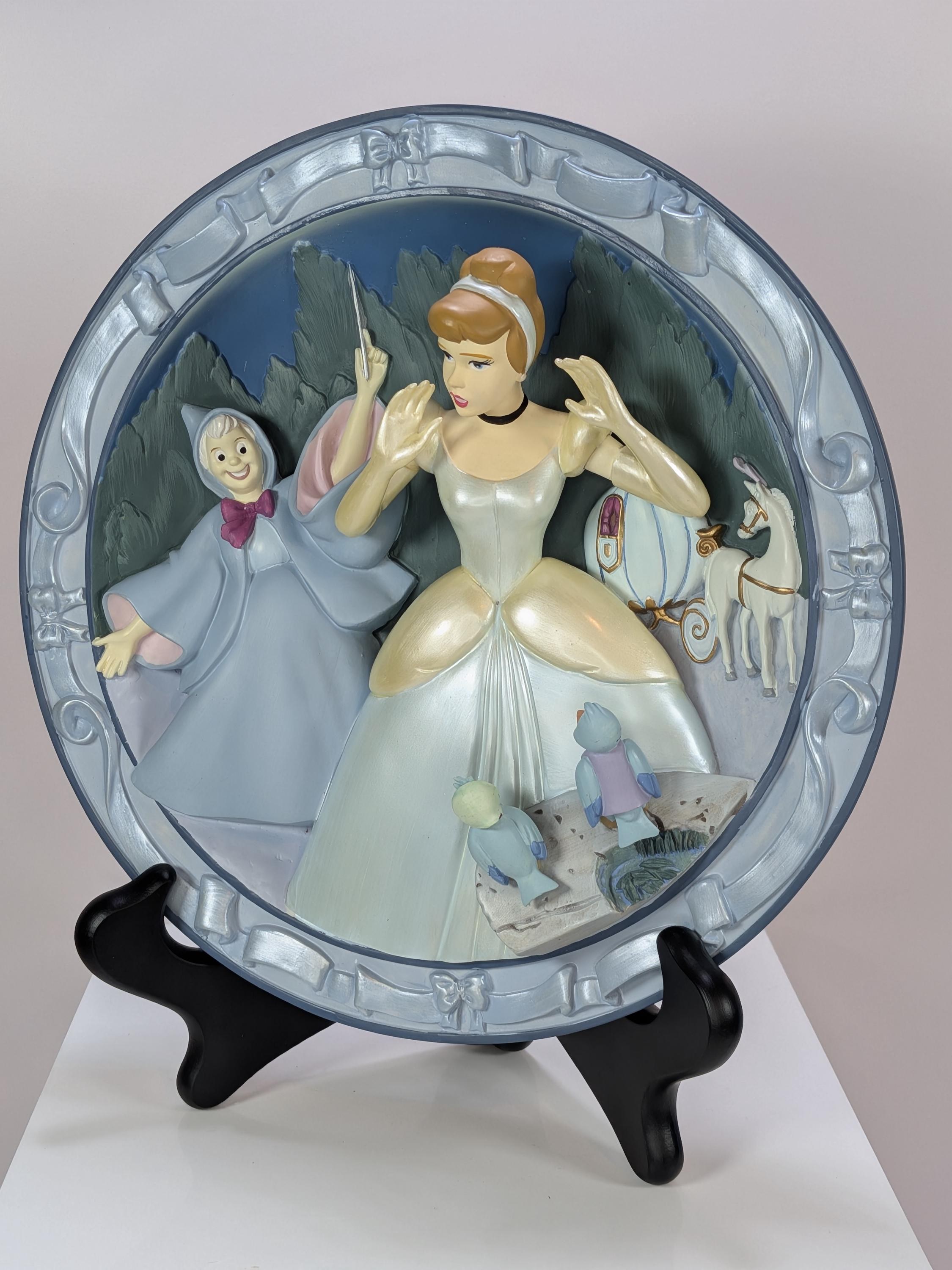 Complete Set of 4 Rare Vintage 90s Disney Store Cinderella 3D Sculptural Plates - Limited Edition - Like New - Original Boxes & COAs view 20
