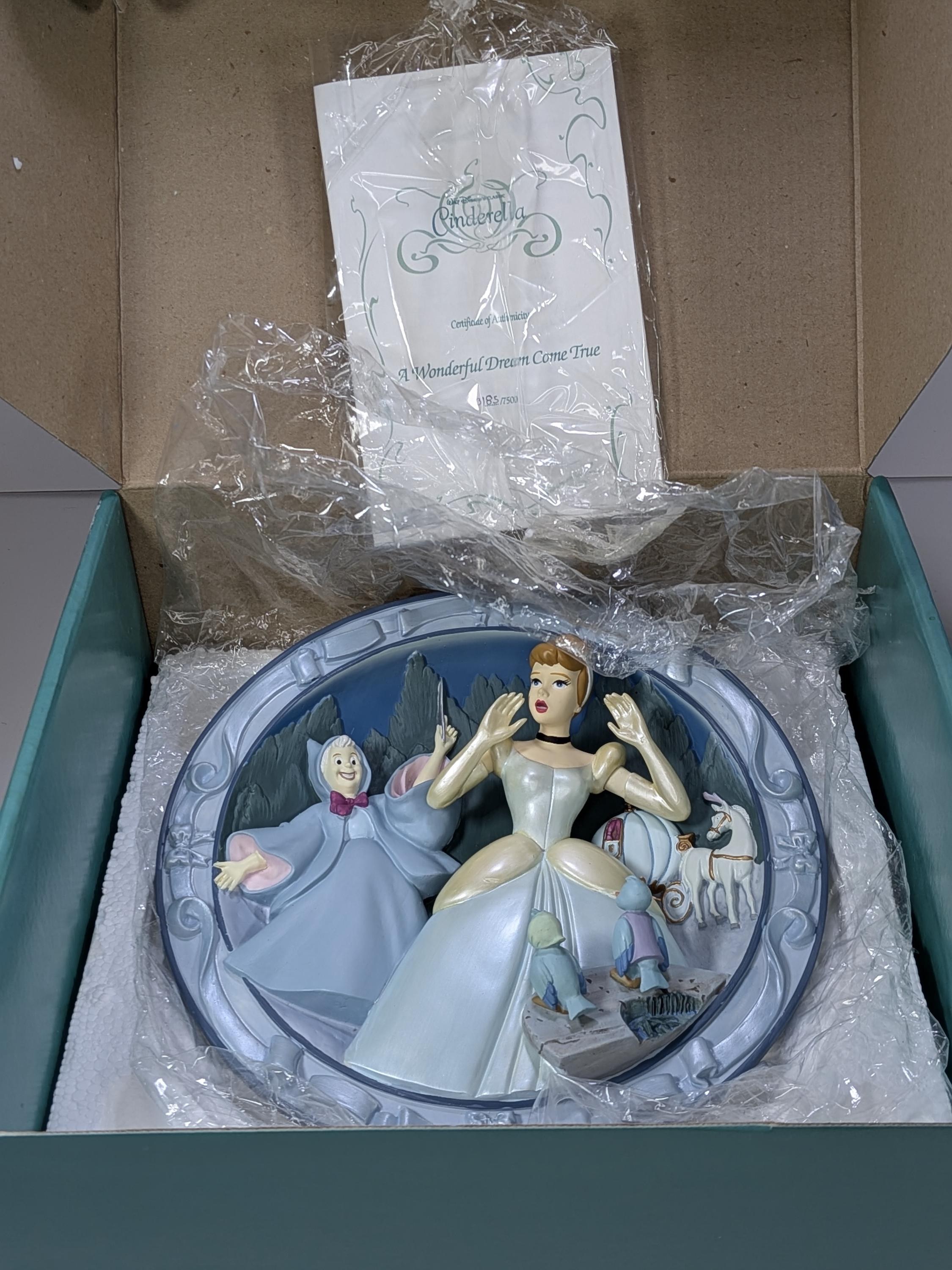 Complete Set of 4 Rare Vintage 90s Disney Store Cinderella 3D Sculptural Plates - Limited Edition - Like New - Original Boxes & COAs view 6