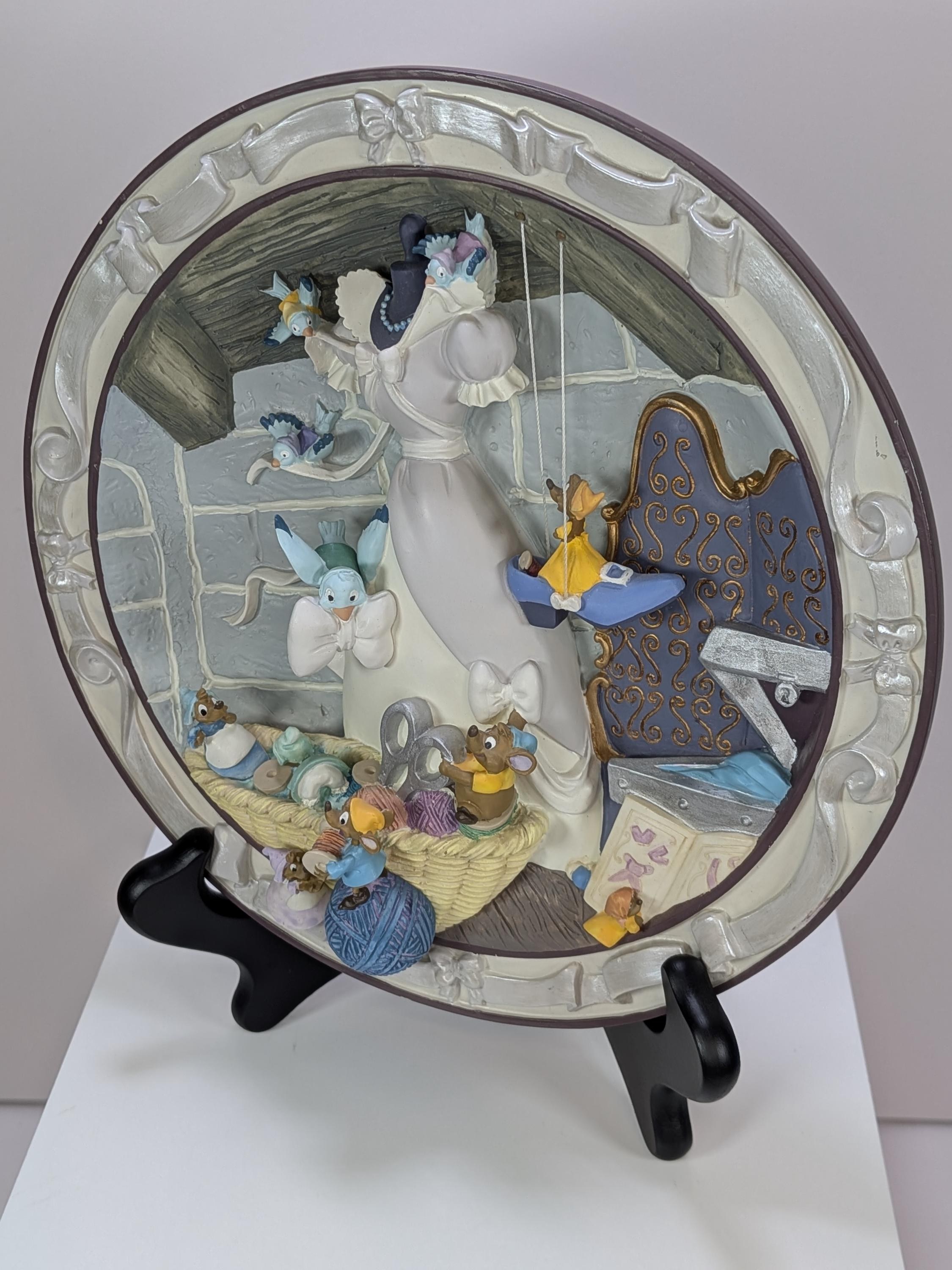 Complete Set of 4 Rare Vintage 90s Disney Store Cinderella 3D Sculptural Plates - Limited Edition - Like New - Original Boxes & COAs view 9
