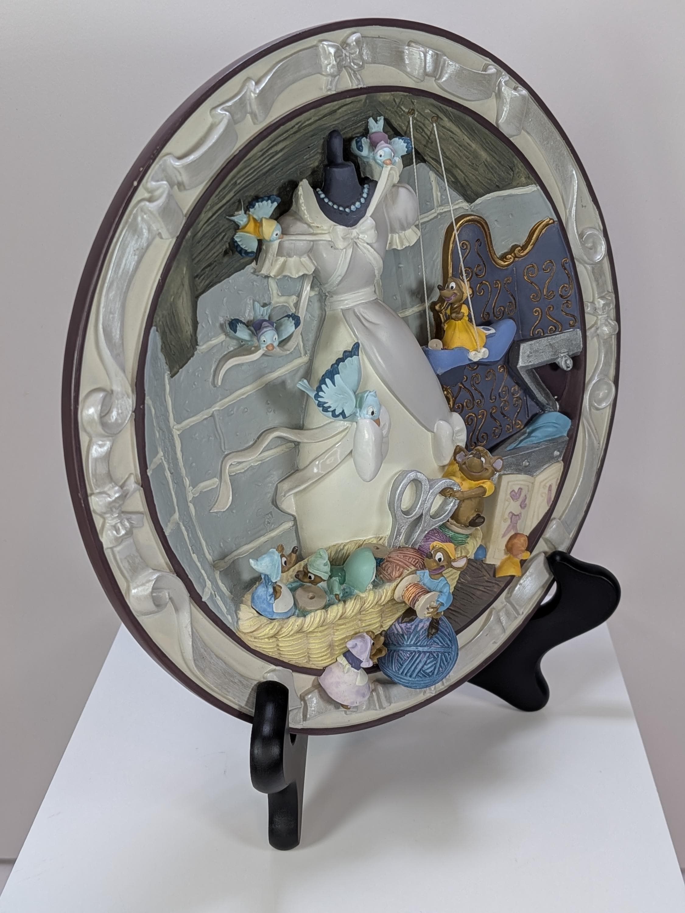 Complete Set of 4 Rare Vintage 90s Disney Store Cinderella 3D Sculptural Plates - Limited Edition - Like New - Original Boxes & COAs view 10