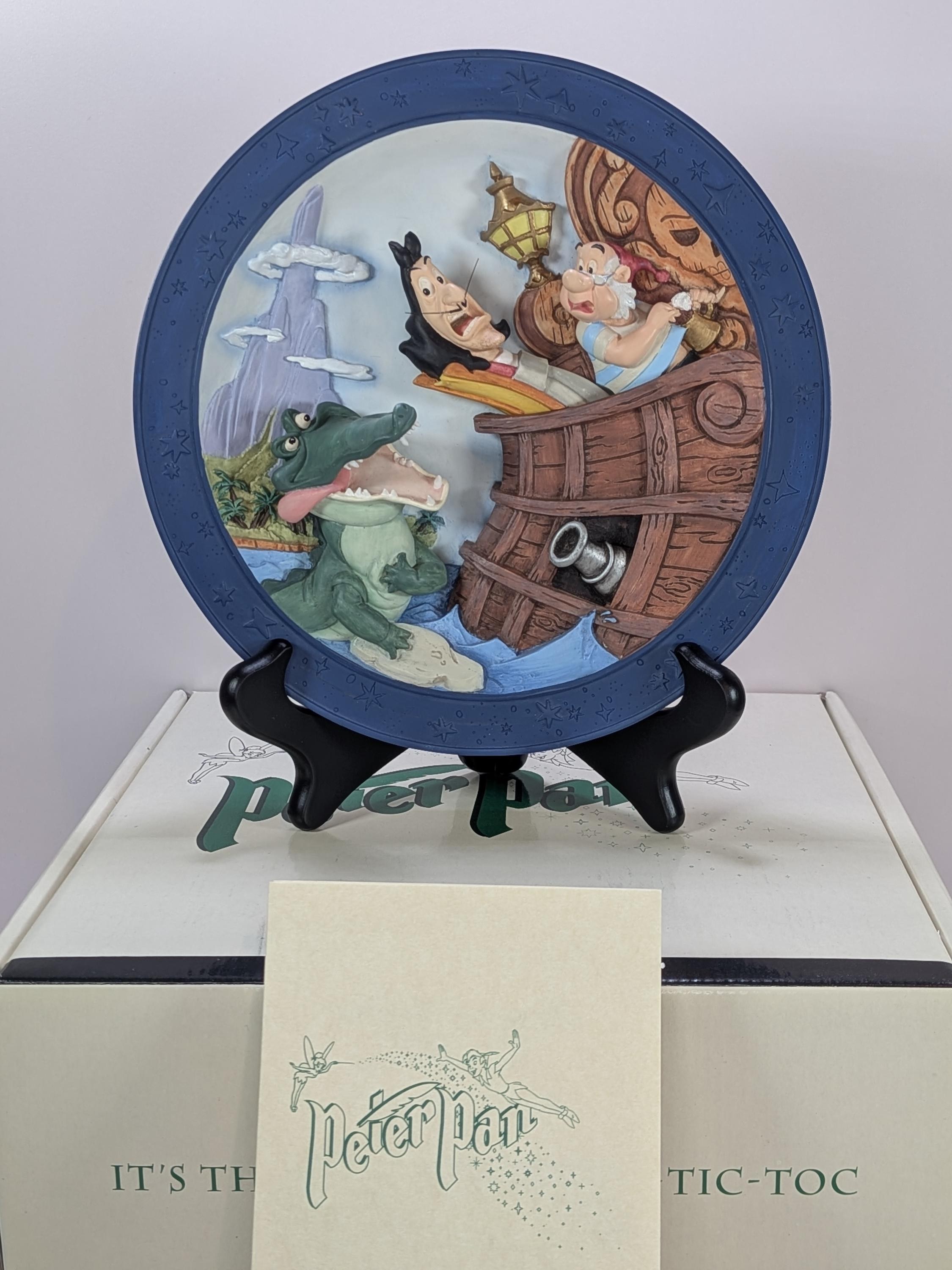 Complete Set of 4 Rare Vintage Disney Store Peter Pan 3D Sculptural Plates Limited Edition - Like New with Original Boxes & COA view 12