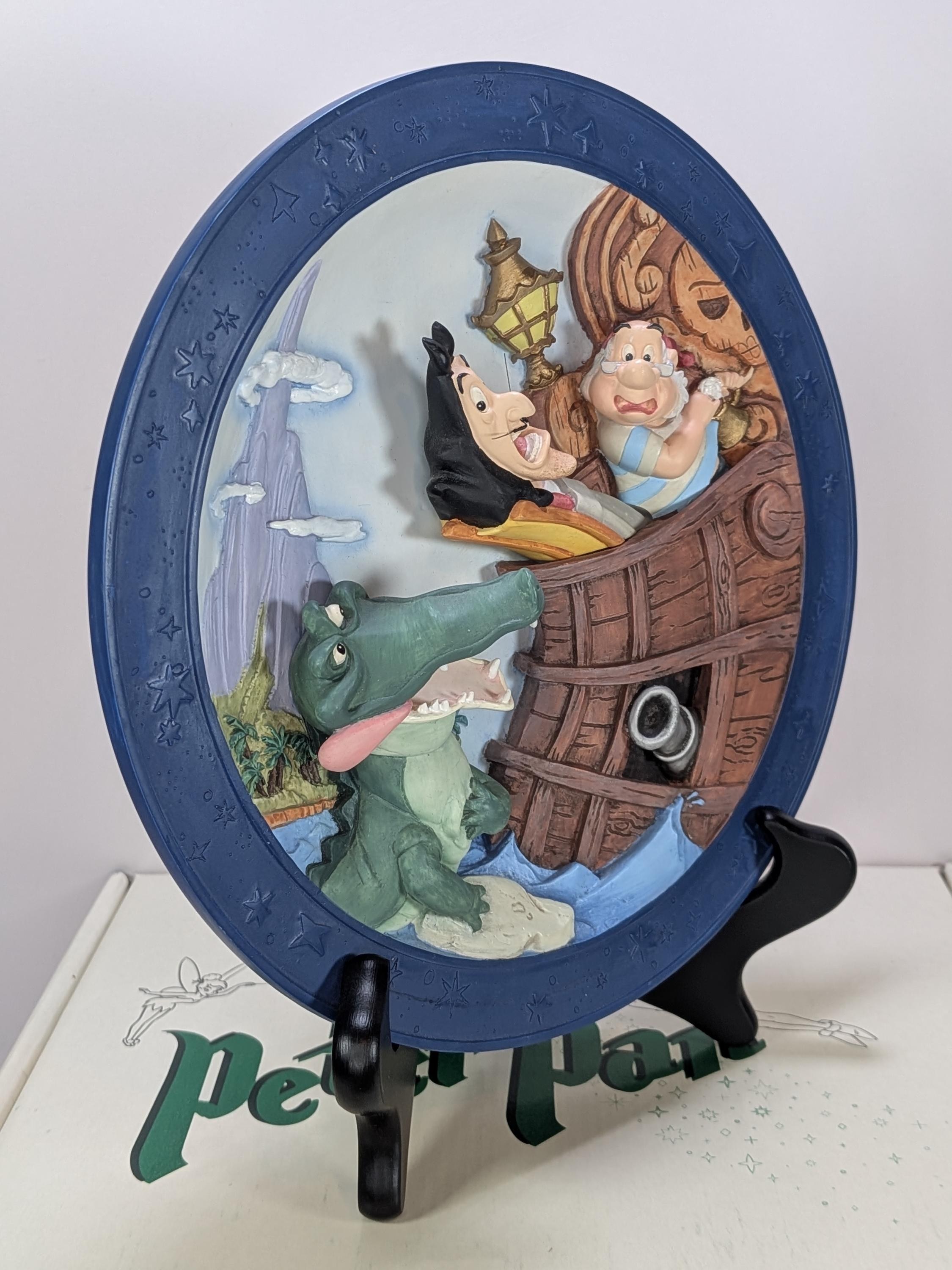 Complete Set of 4 Rare Vintage Disney Store Peter Pan 3D Sculptural Plates Limited Edition - Like New with Original Boxes & COA view 13