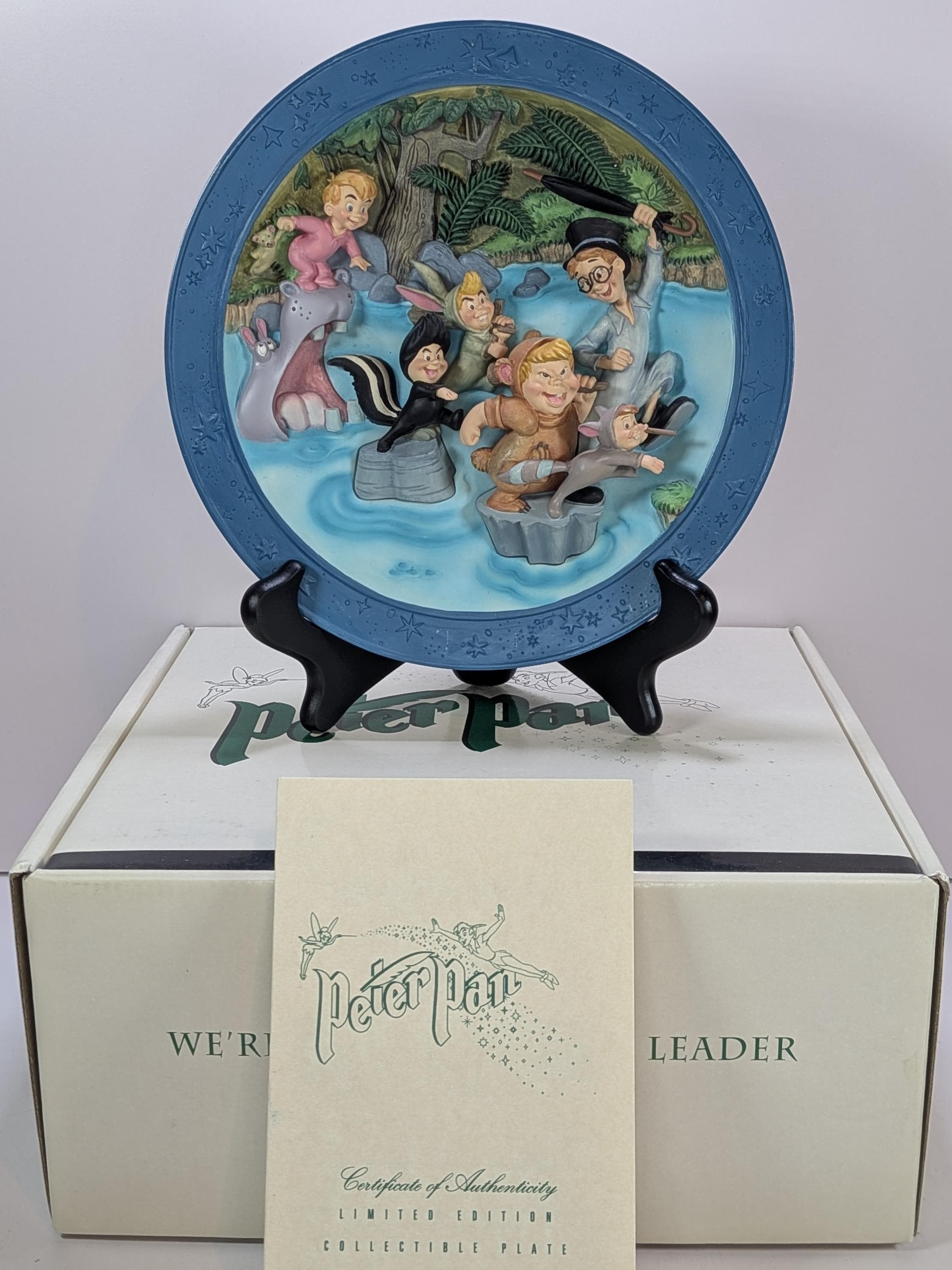 Complete Set of 4 Rare Vintage Disney Store Peter Pan 3D Sculptural Plates Limited Edition - Like New with Original Boxes & COA view 16