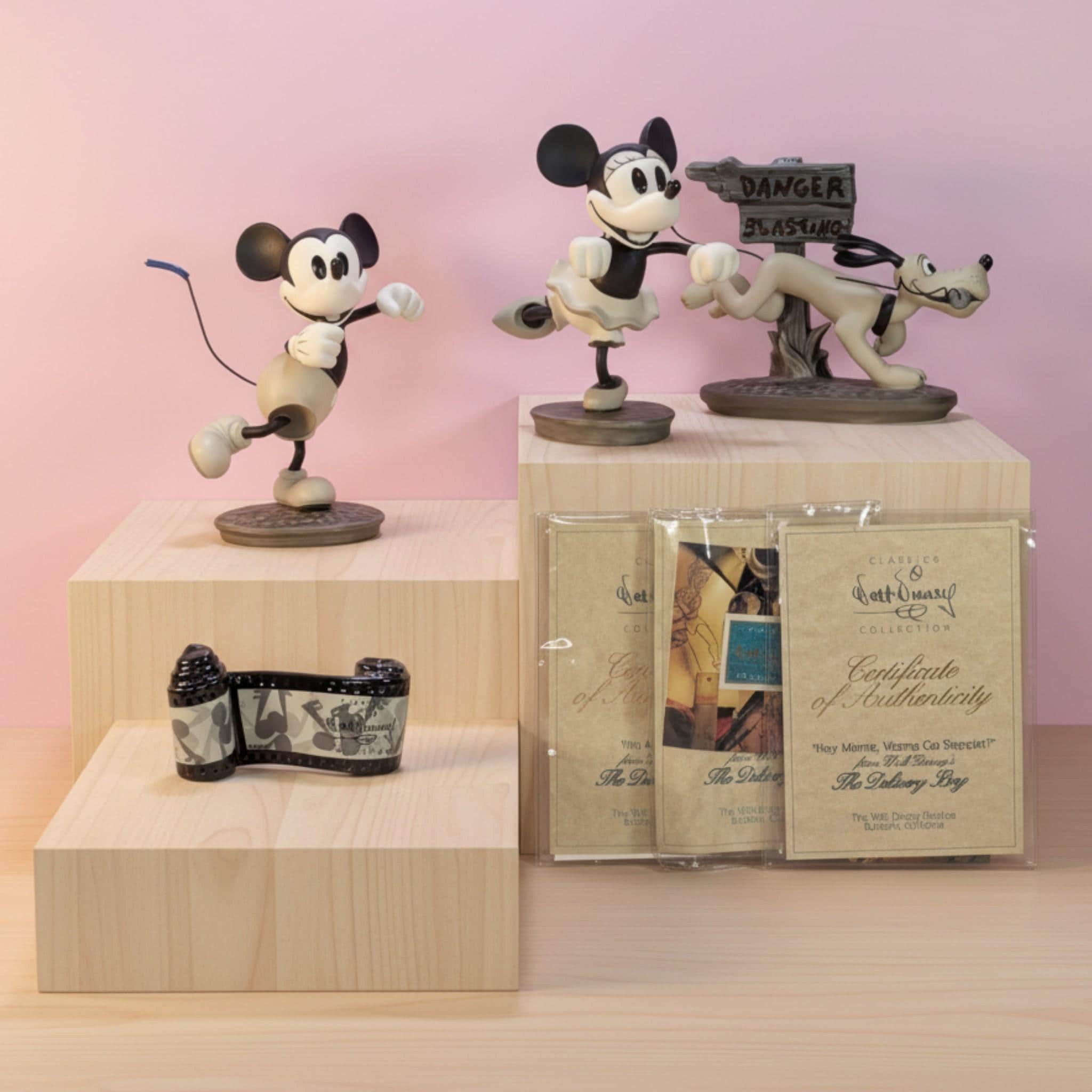 Rare Walt Disney Classics Collection WDCC The Delivery Boy 1931 Figurine Set of 4 - Pristine