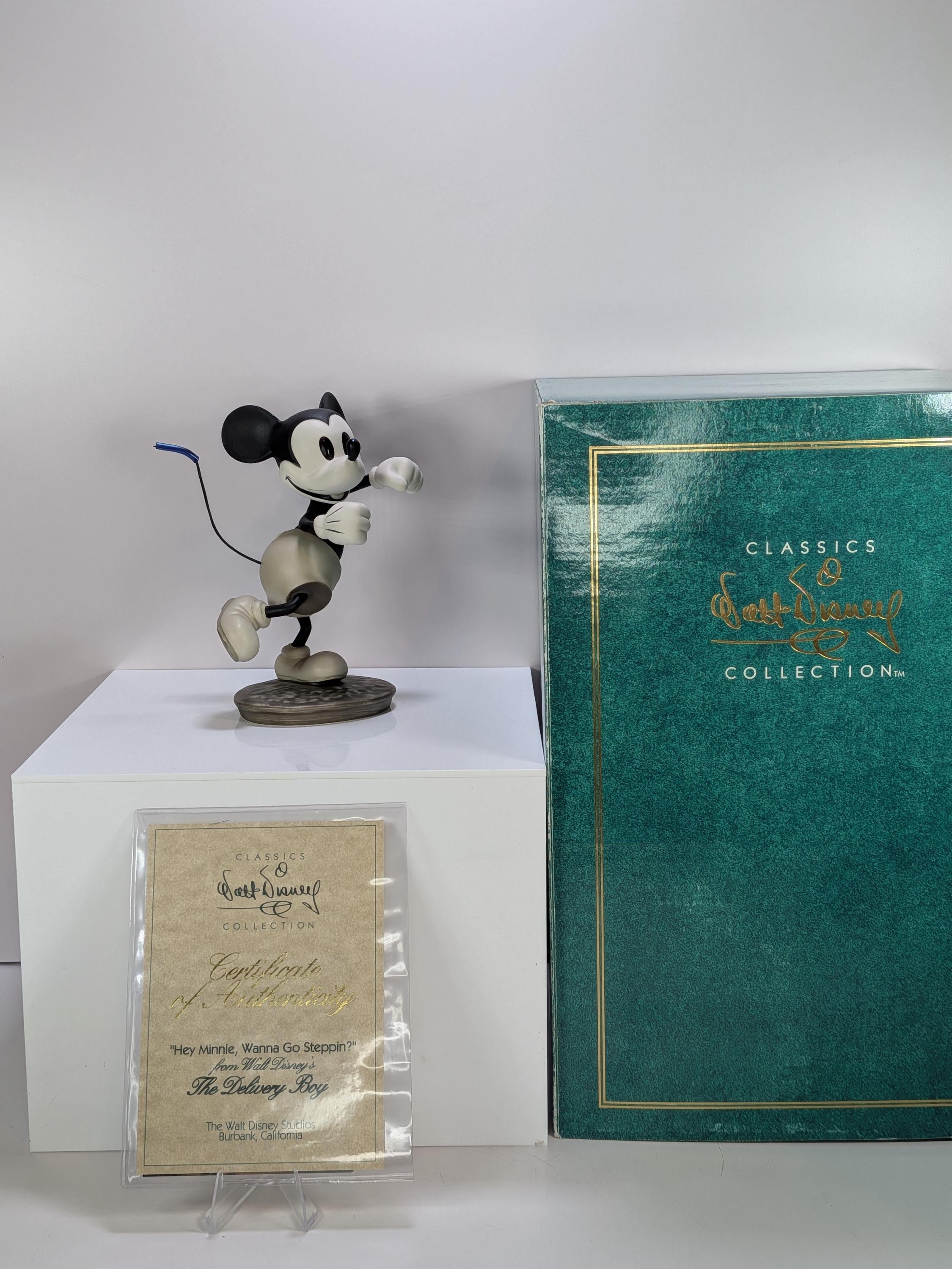 Rare Walt Disney Classics Collection WDCC The Delivery Boy 1931 Figurine Set of 4 - Pristine view 4