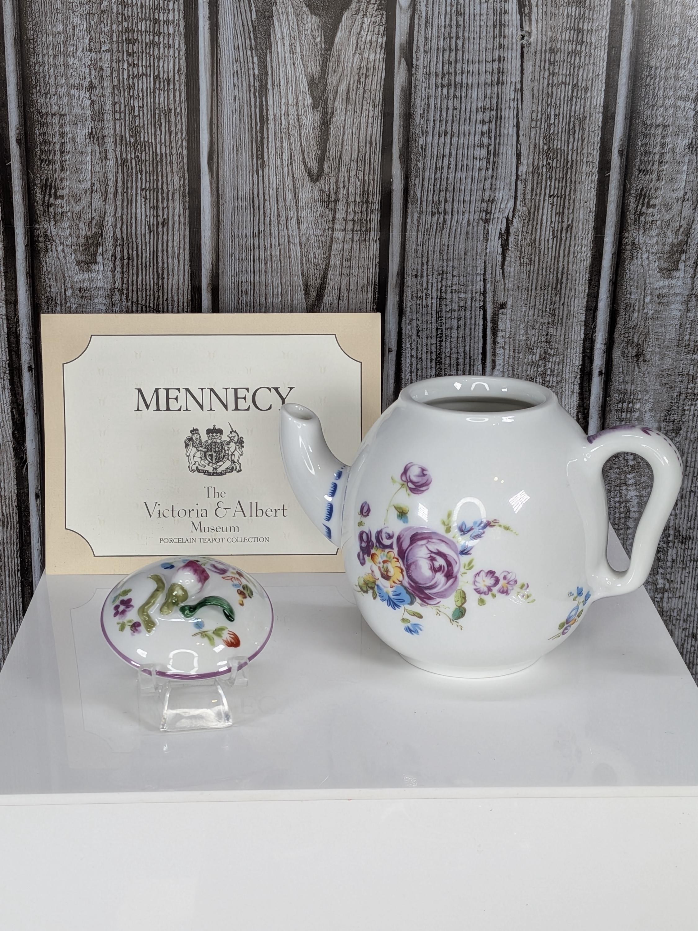 1985 Franklin Mint Victoria & Albert Museum Miniature Teapot Collection - Set of 7 with COAs and Original Packaging - Gifting Teapots view 18