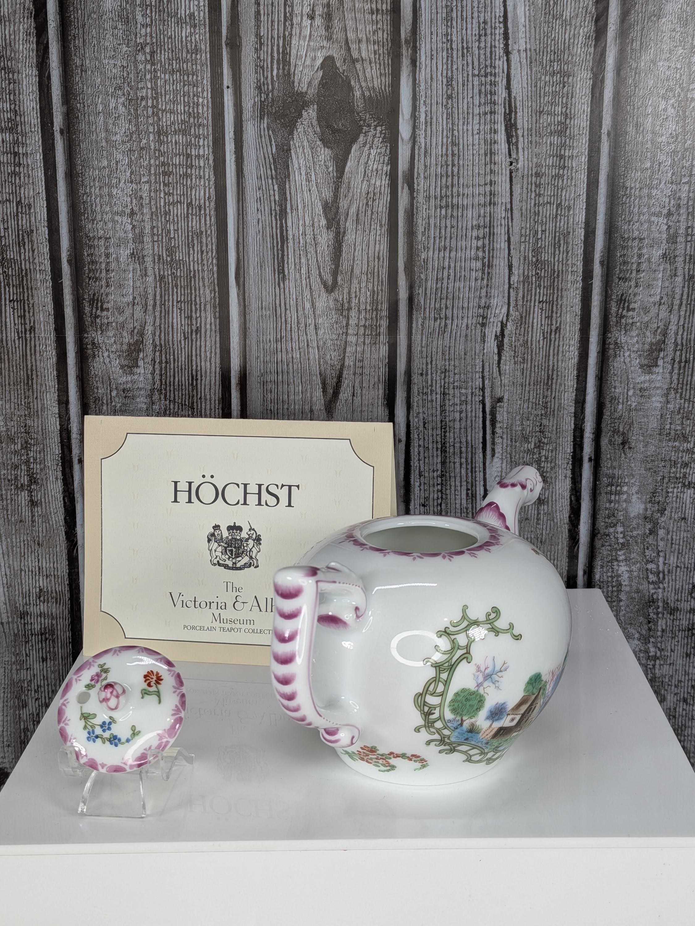 1985 Franklin Mint Victoria & Albert Museum Miniature Teapot Collection - Set of 7 with COAs and Original Packaging - Gifting Teapots view 3