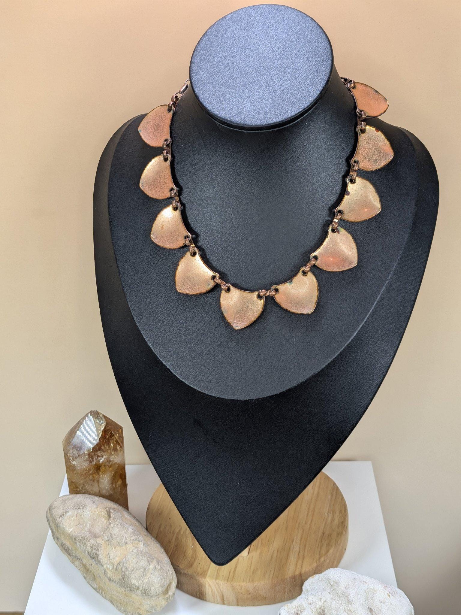 Signed Vintage Matisse Confetti Enamel Crescent Necklace 1950s - Excellent Condition view 6