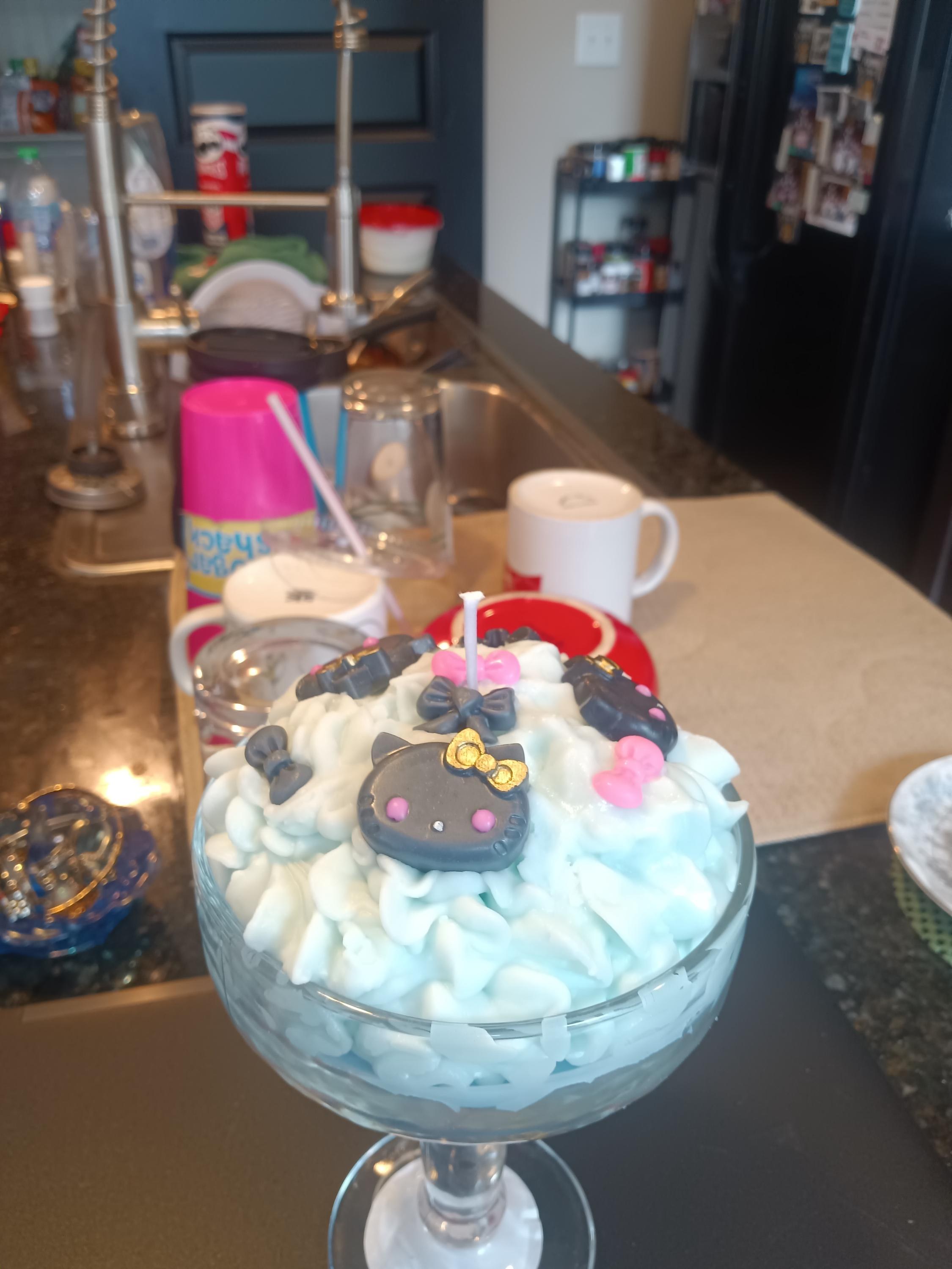 Hello Kitty Glow Candle, view 2