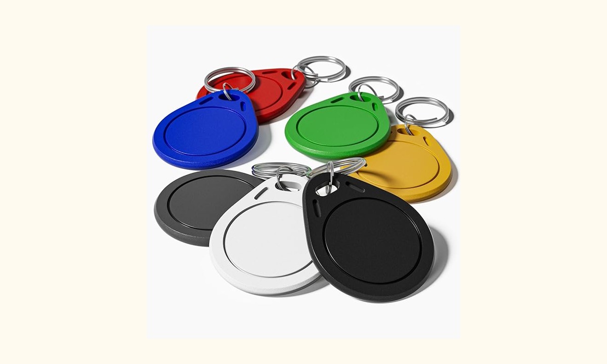 High5Card NFC keychain product