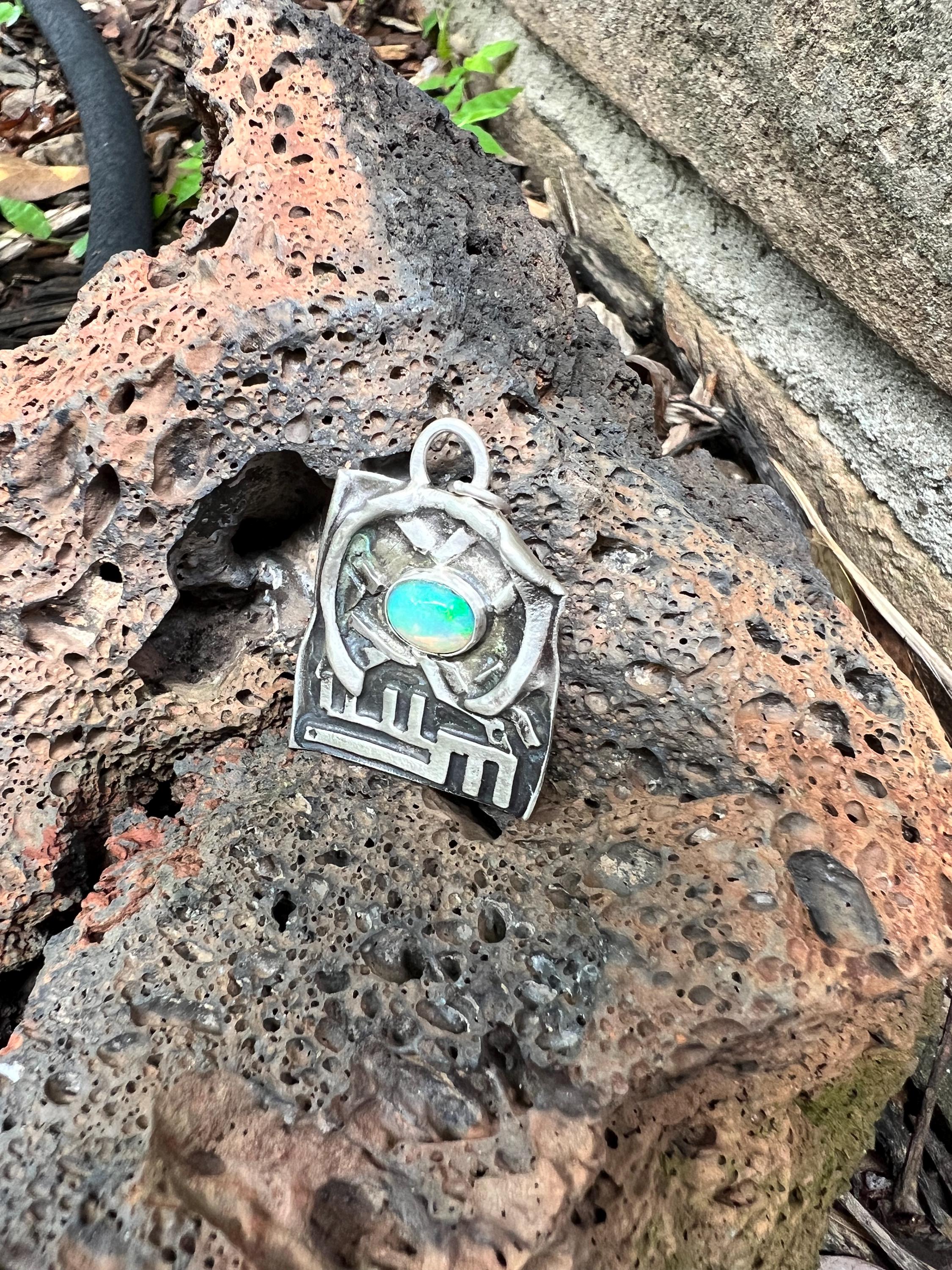 Model Unique Styled Opal Pendant, view 7