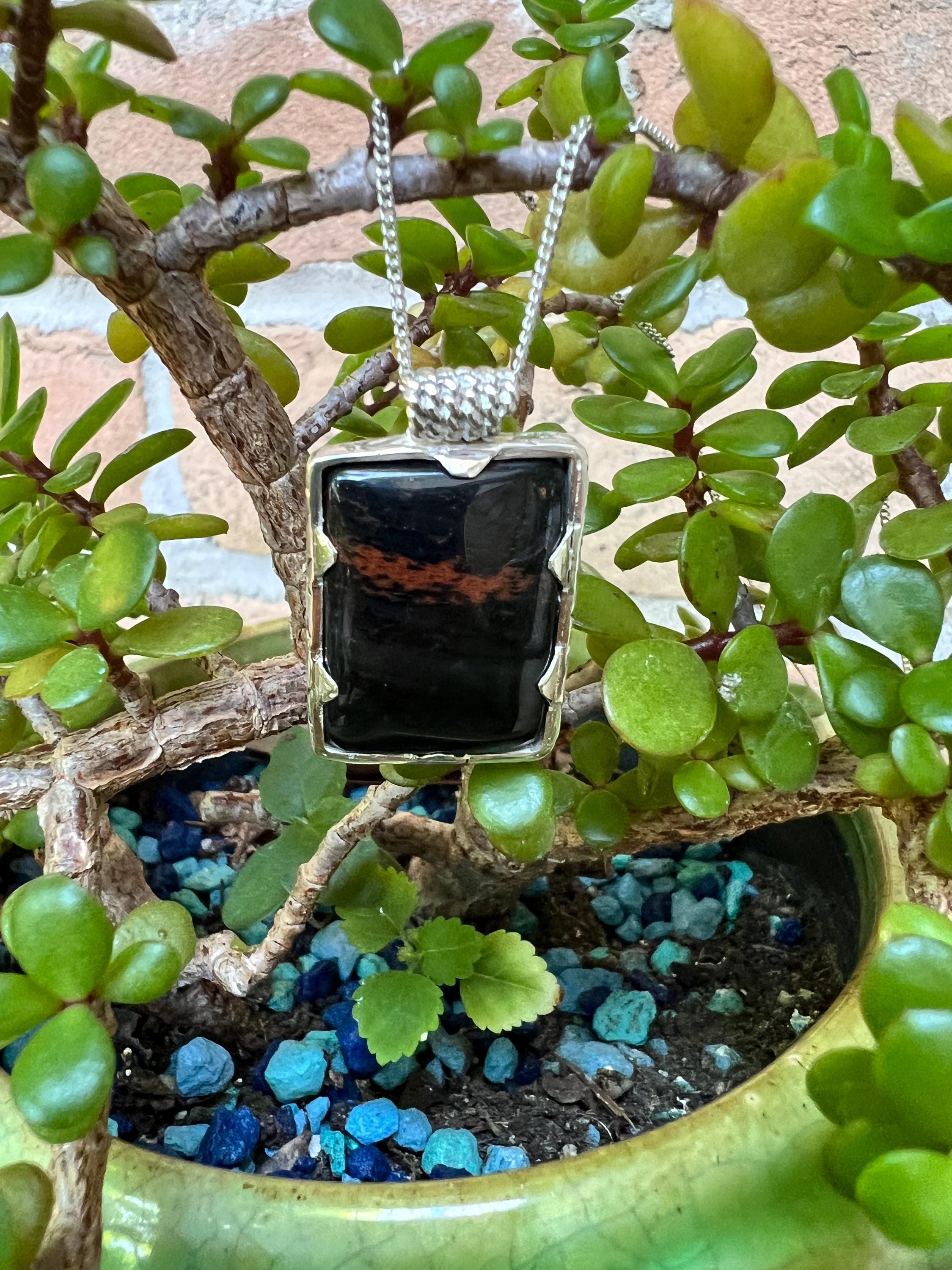 River Bed Agate Pendant Necklace