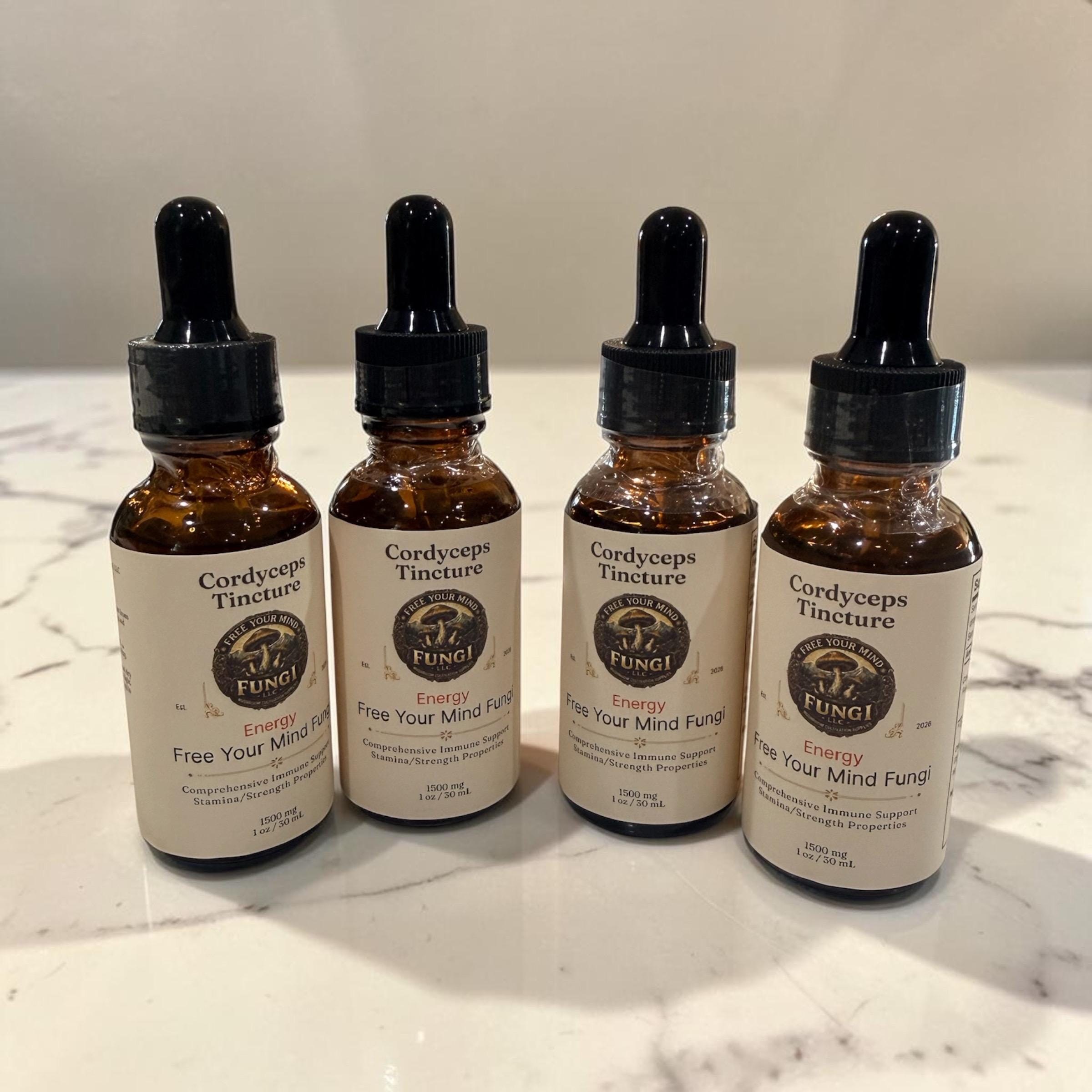 Cordyceps Militaris Mushroom Tincture, product view 3
