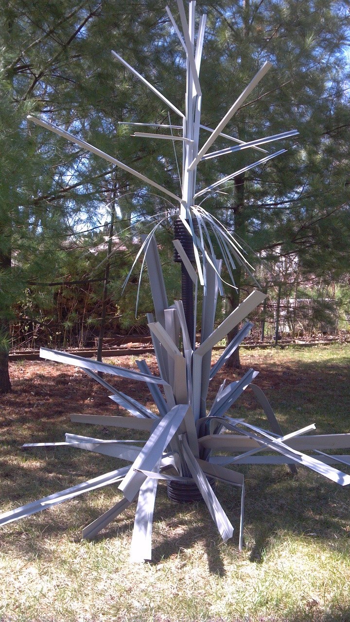 Nine foot fish tree