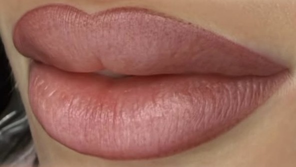 Defined lip liner permanent makeup result