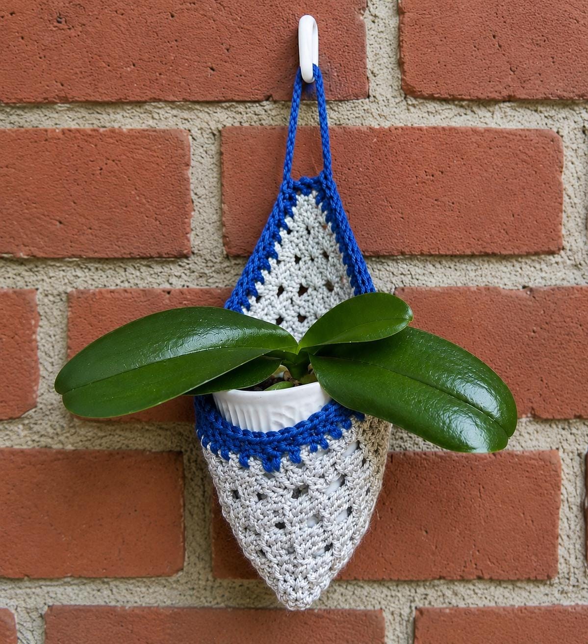 Crochet Hanging Plant Holder Pattern, view 3