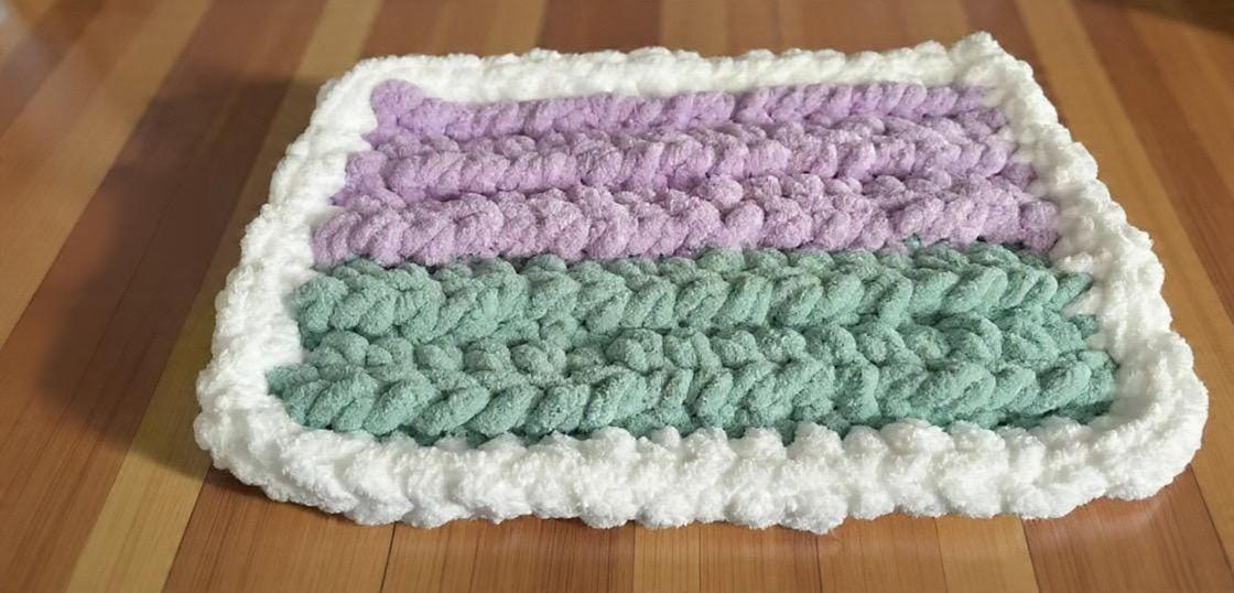 Crochet Fluffy Floor Mat Pattern, view 7
