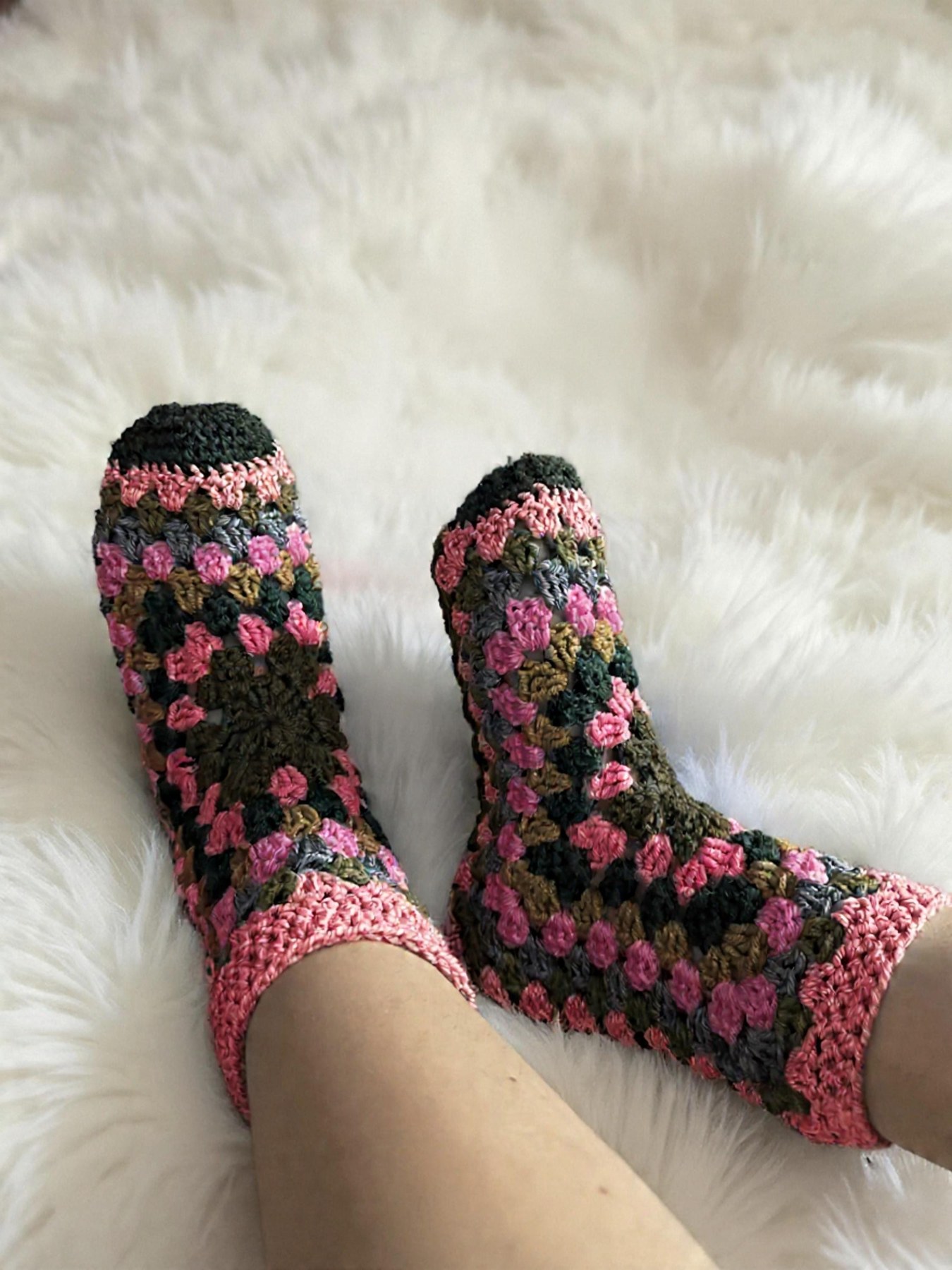Crochet Granny Slippers Pattern, view 8