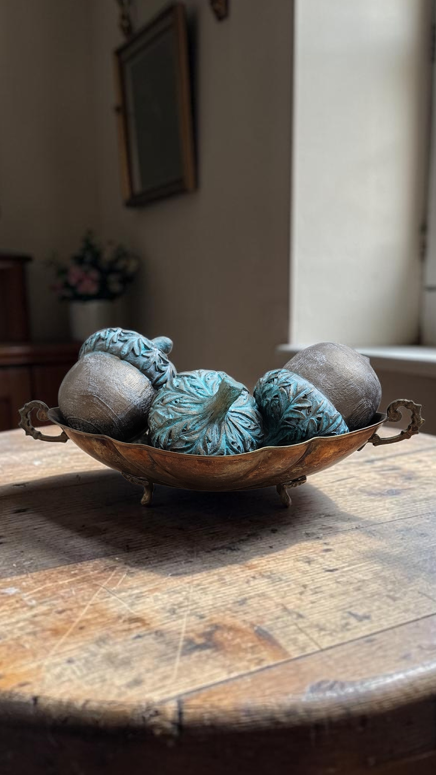 Hand-Painted Acorn Trio in Vintage Copper Bowl – Antiqued Patina Decorative Set