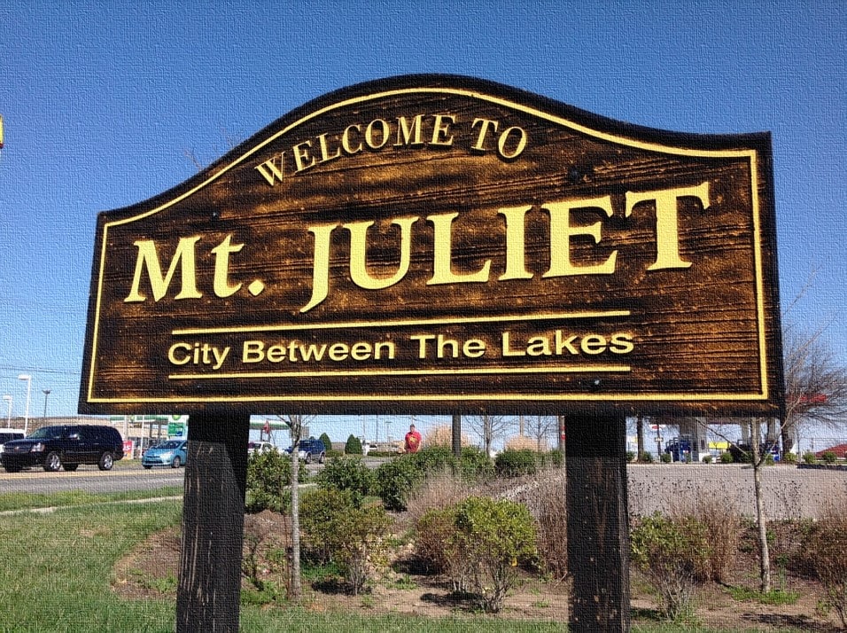 Welcome sign on Mt. Juliet Road