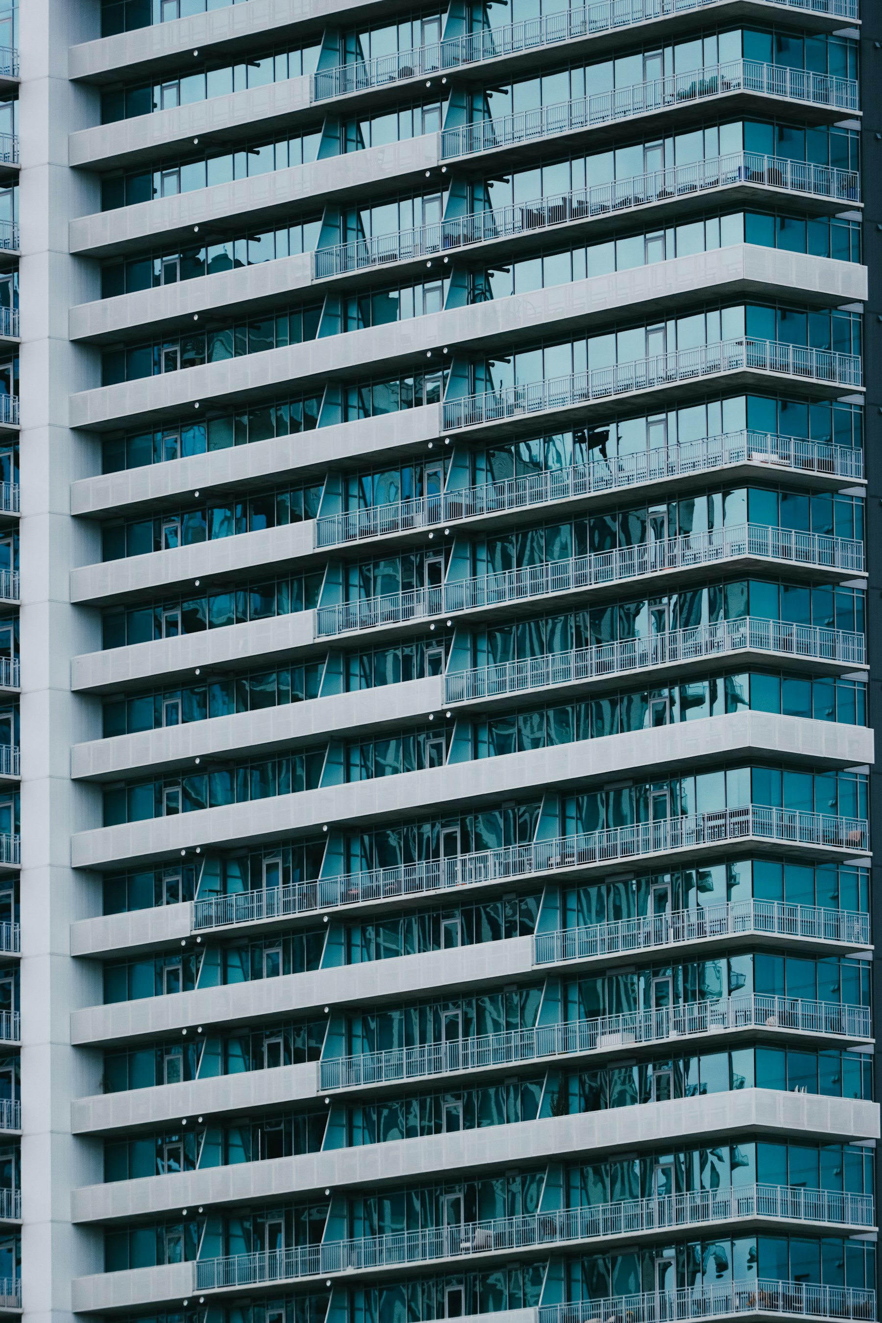 Contemporary Austin apartment building with private balconies