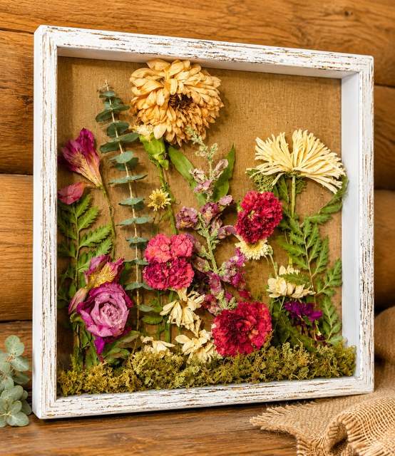16 × 20 example flower preservation frame