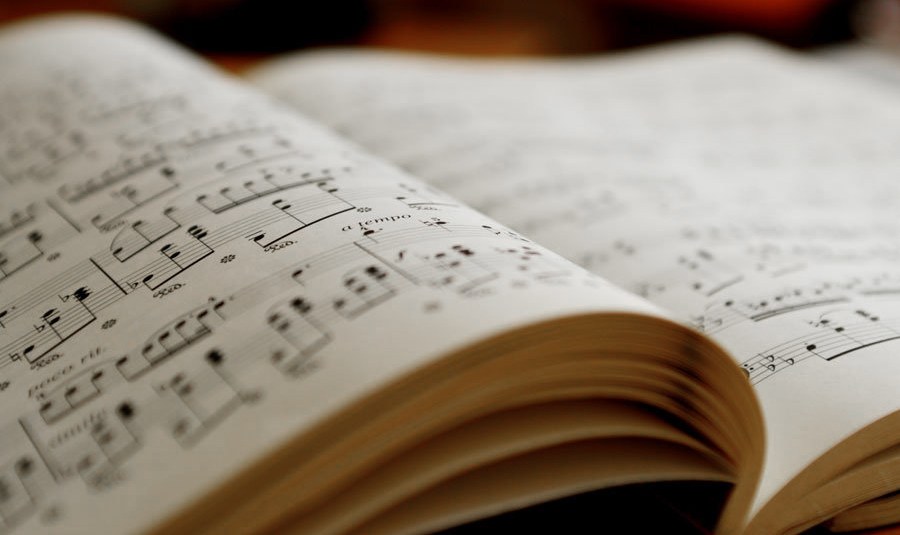 40 Wedding Cello Songs for Ceremony & Cocktail Hour