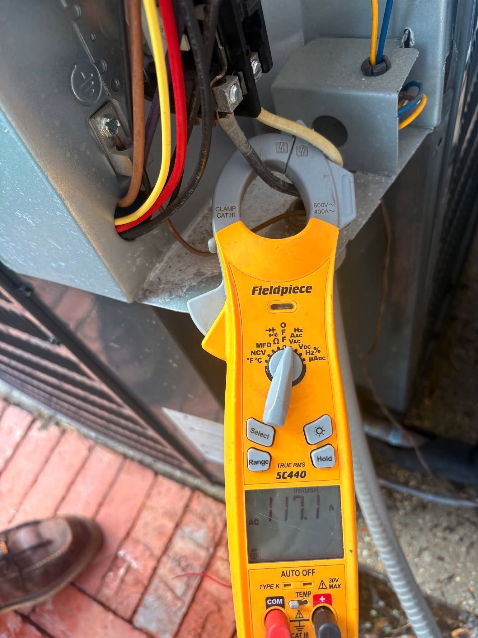 Electrical testing during air conditioning diagnostics