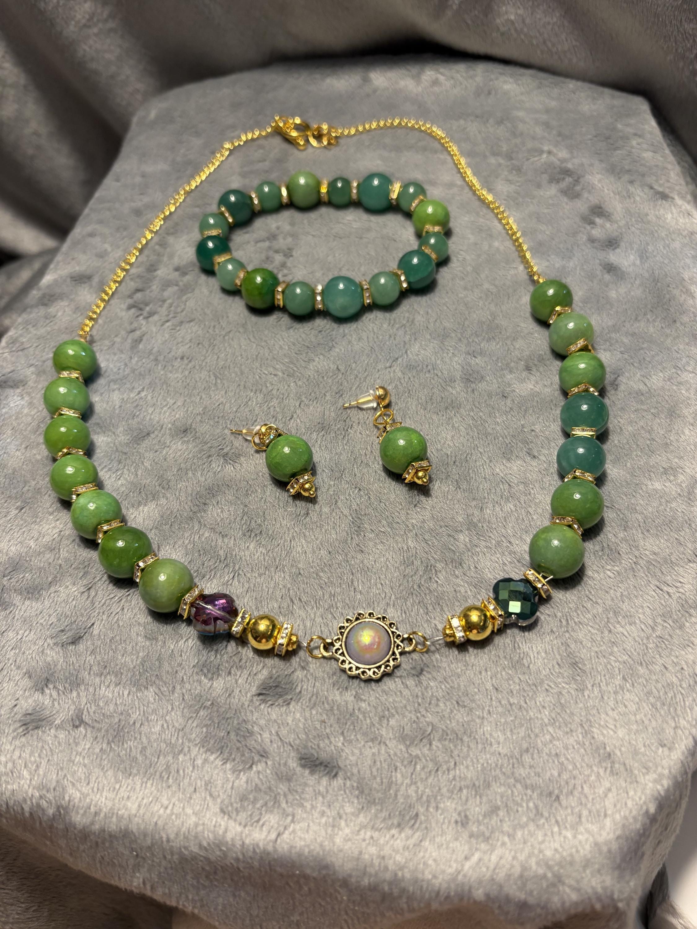 Green Quartz Jewelry Set, Gemstone Necklace Bracelet Earrings, Gold Tone Crystal Beaded Jewelry, Handmade Gift for Her view 11