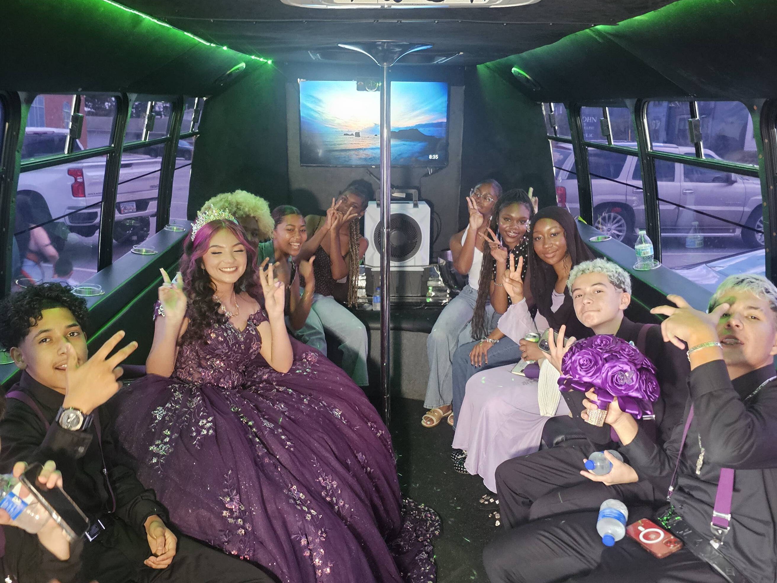 Kiwe's Party Bus interior and amenities 14