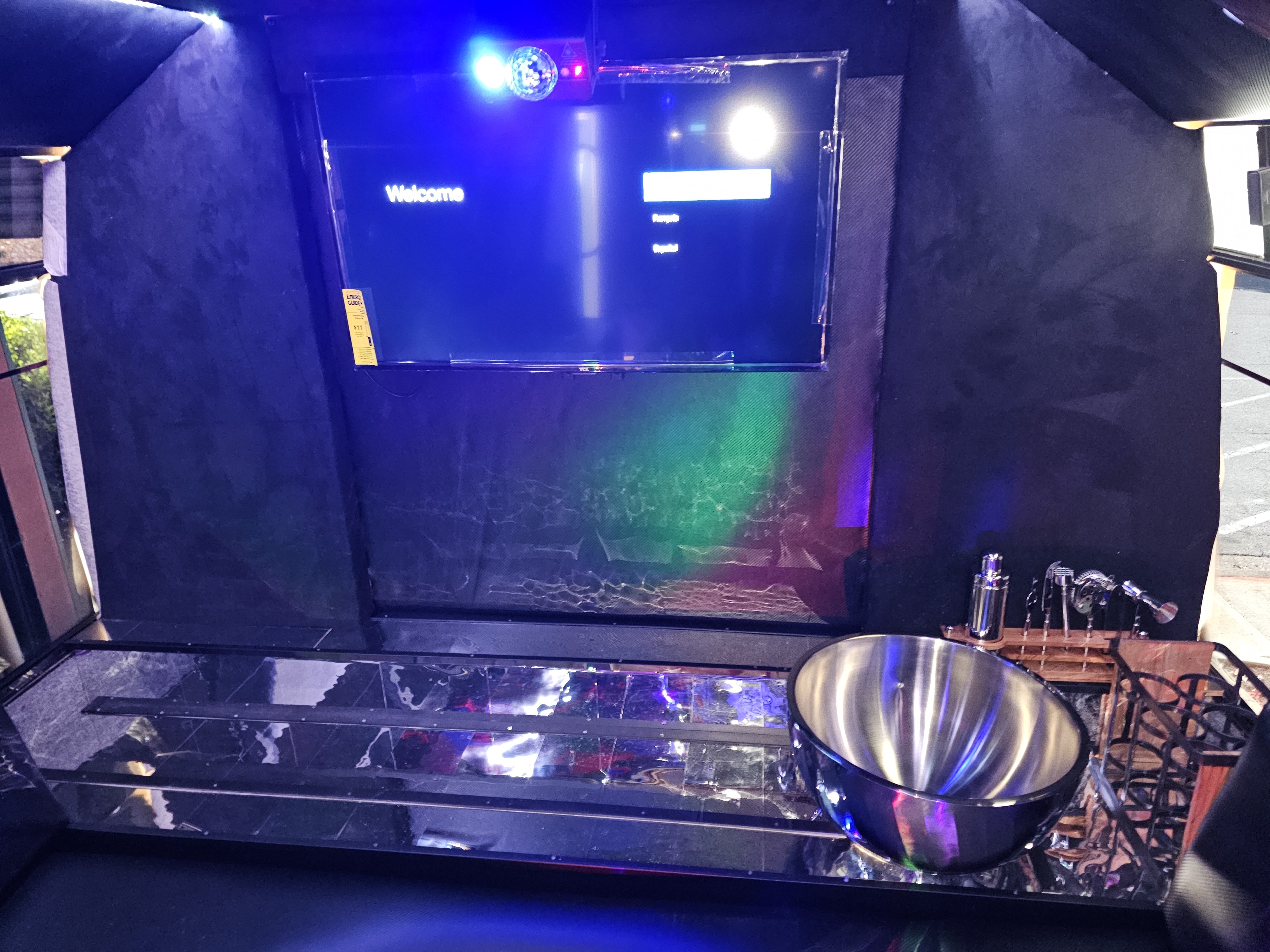 Contact Kiwe's Party Bus