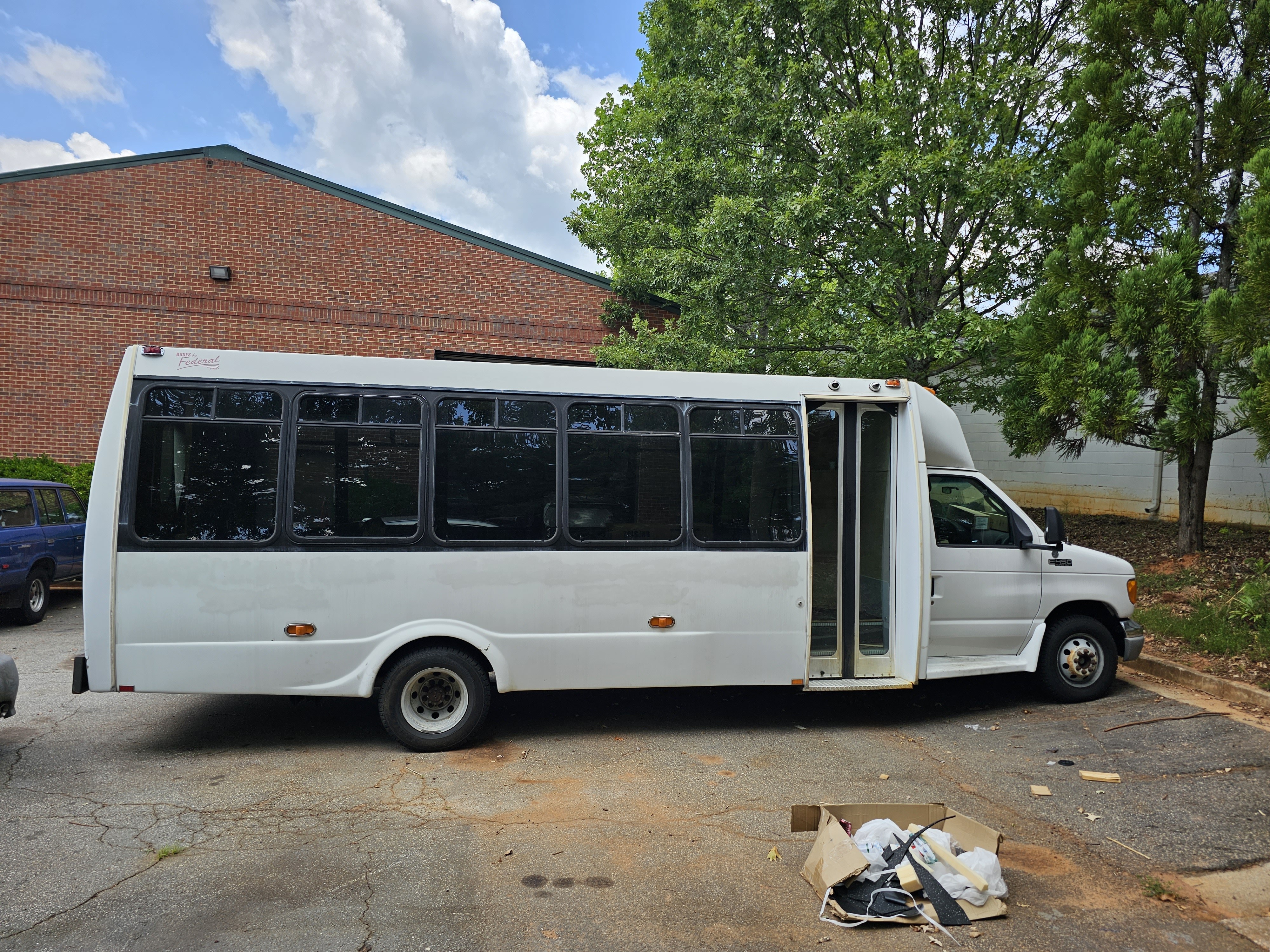 Kiwe's Party Bus interior and amenities 7