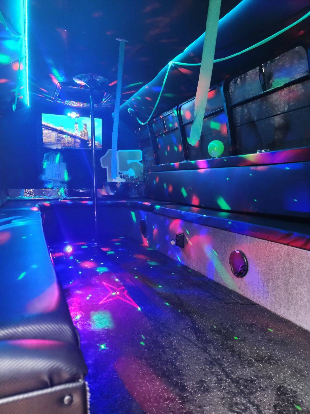 Kiwe's Party Bus interior and amenities 10