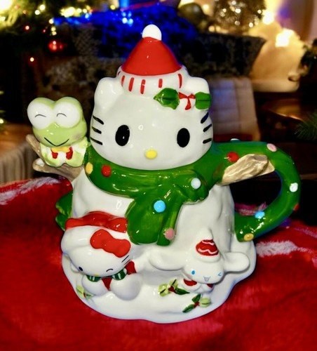 Hello Kitty and Friends Snowman Fun Teapot