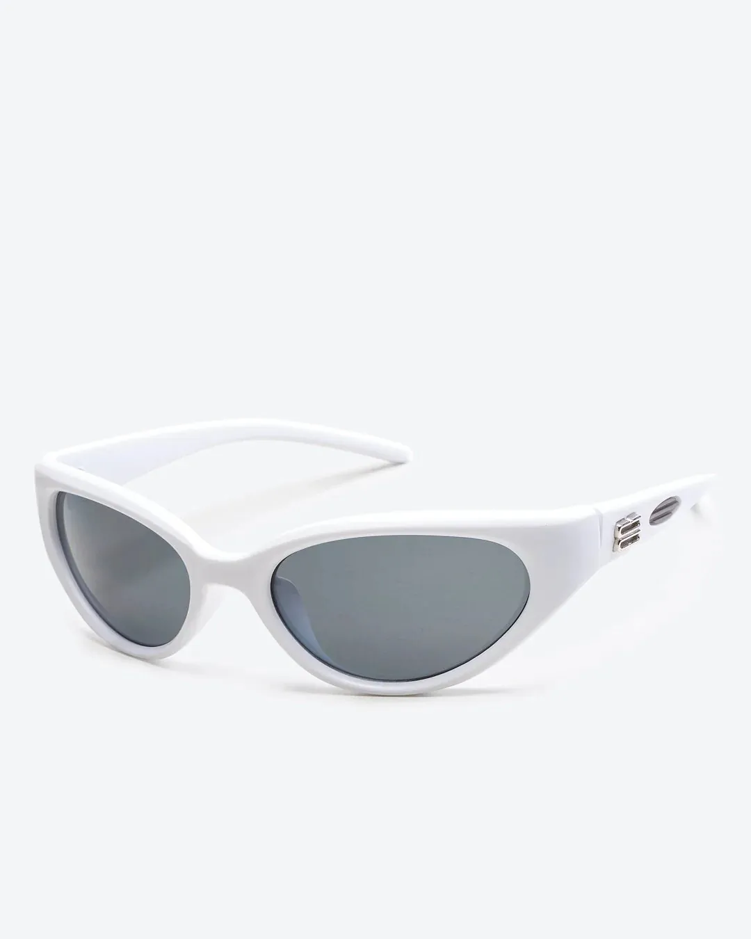 ALLURE - Black Lenses, White Frame