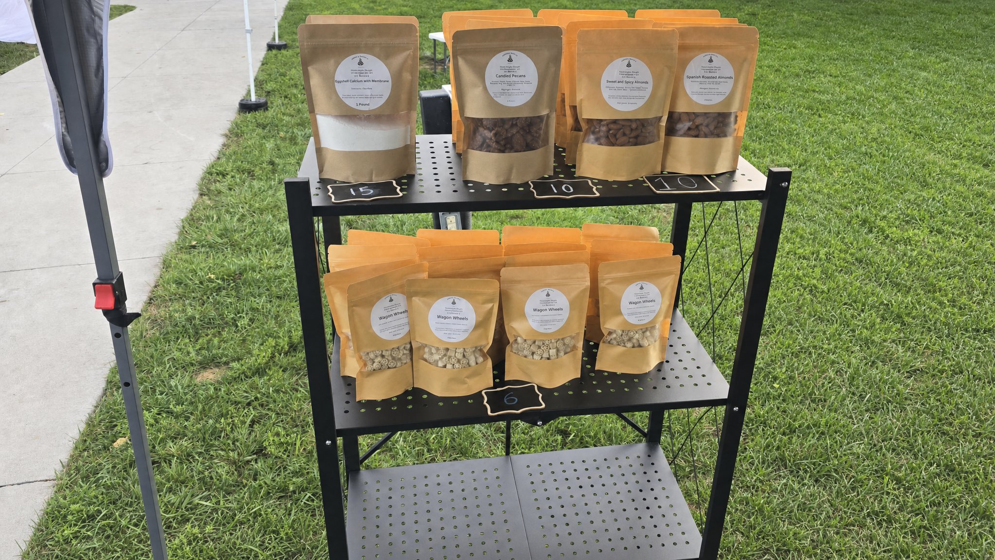 Homestyle Dough pasta display at the farmers market