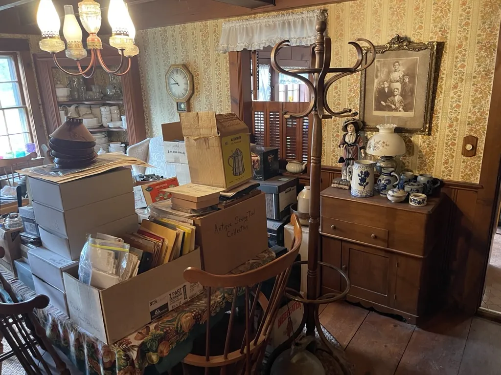 Estate Sale of Adele Carolyn (Taber) Passmore — photo 34