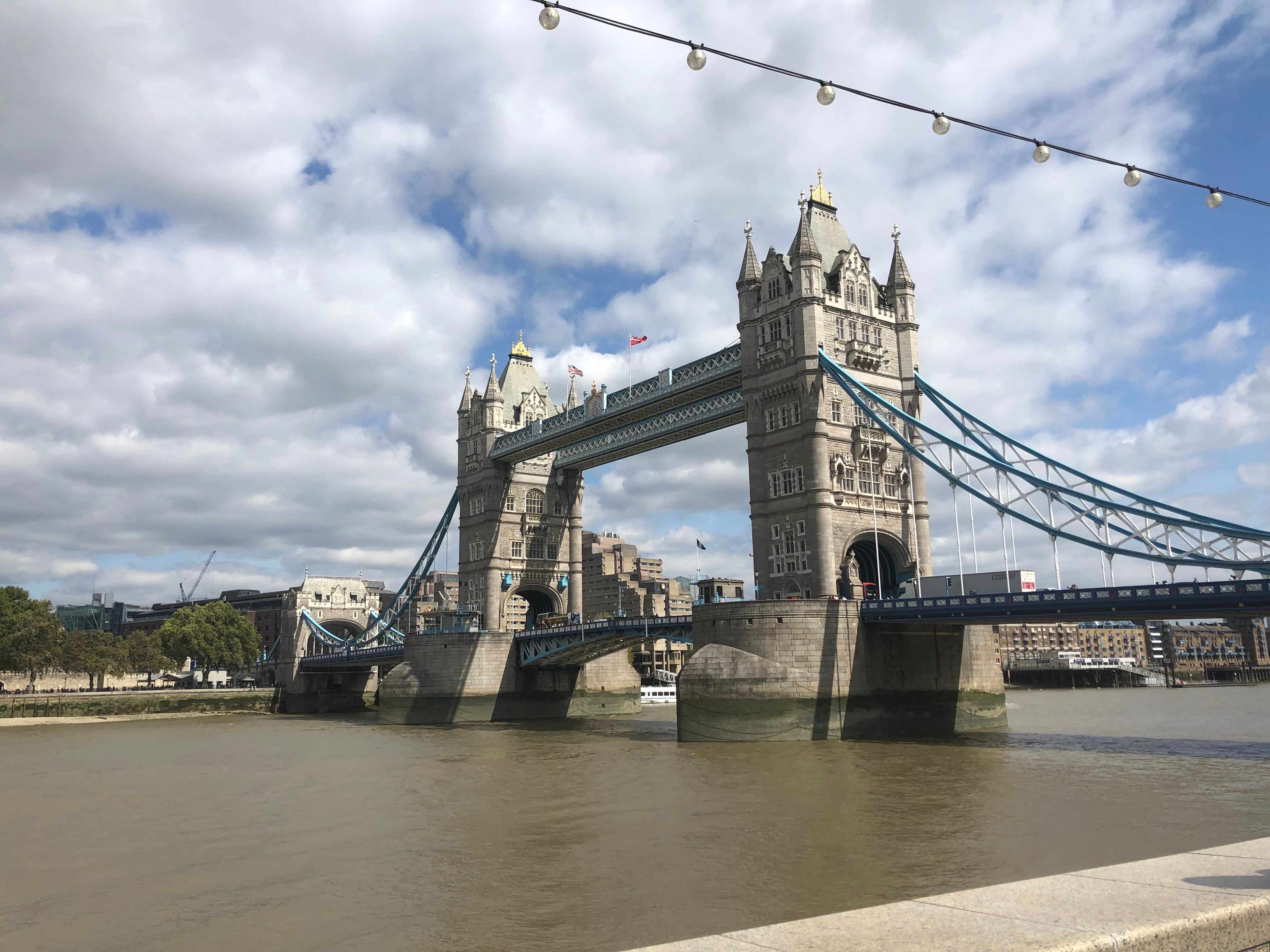 Contemporary architecture and public space in London