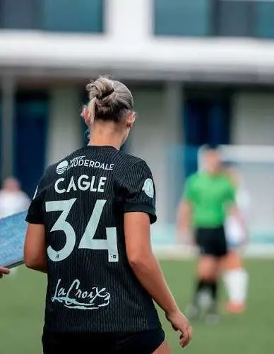 Jules Cagle wearing a Fort Lauderdale United jersey