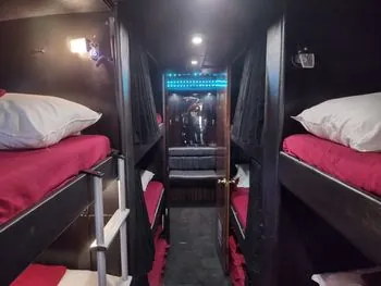Tour bus bunk beds