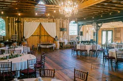 Real wedding at Oak Creek Farm, photo 6