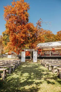 Real wedding at Oak Creek Farm, photo 9